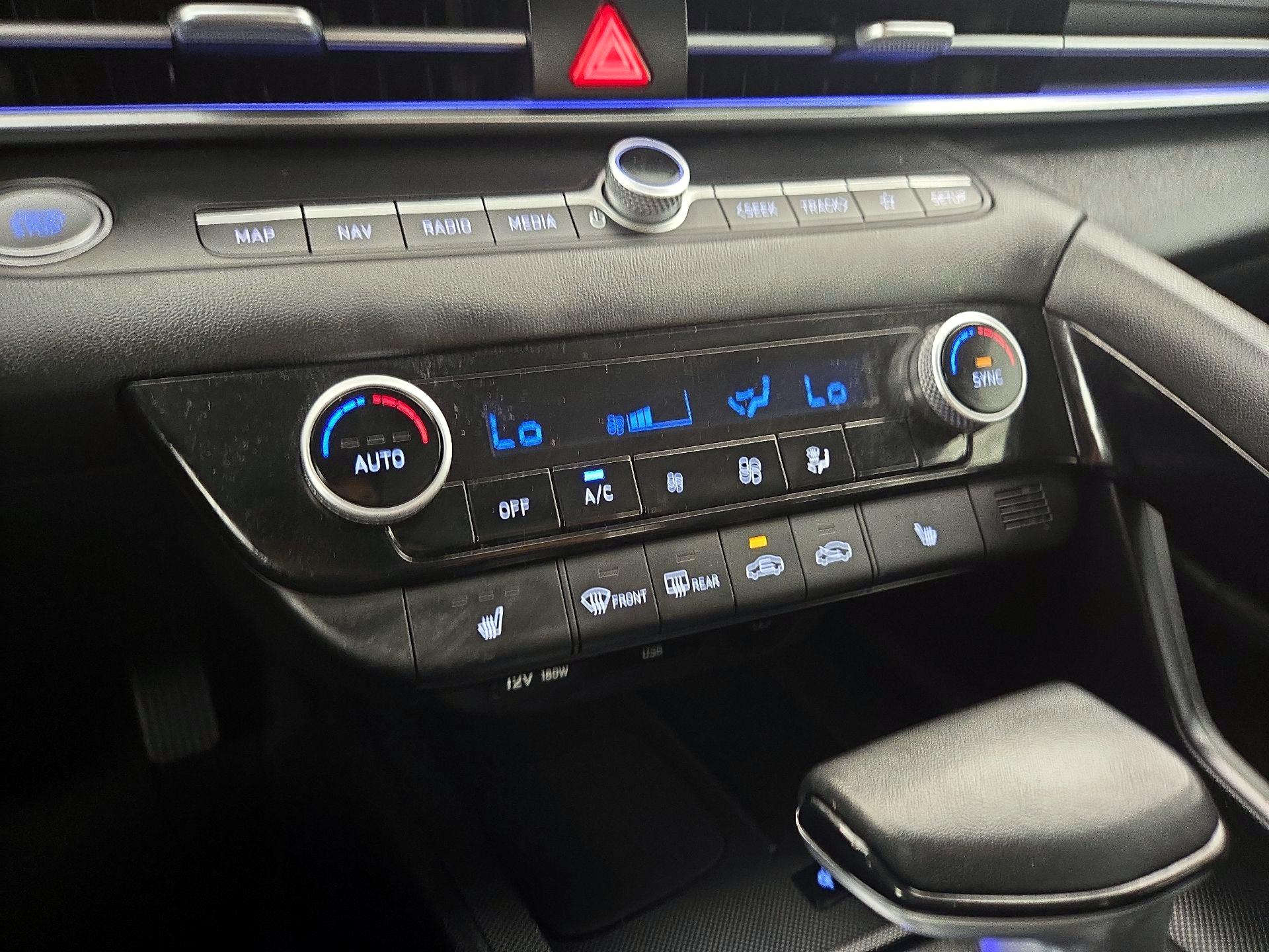 Thumbnail: 2024 Hyundai Elantra - 17