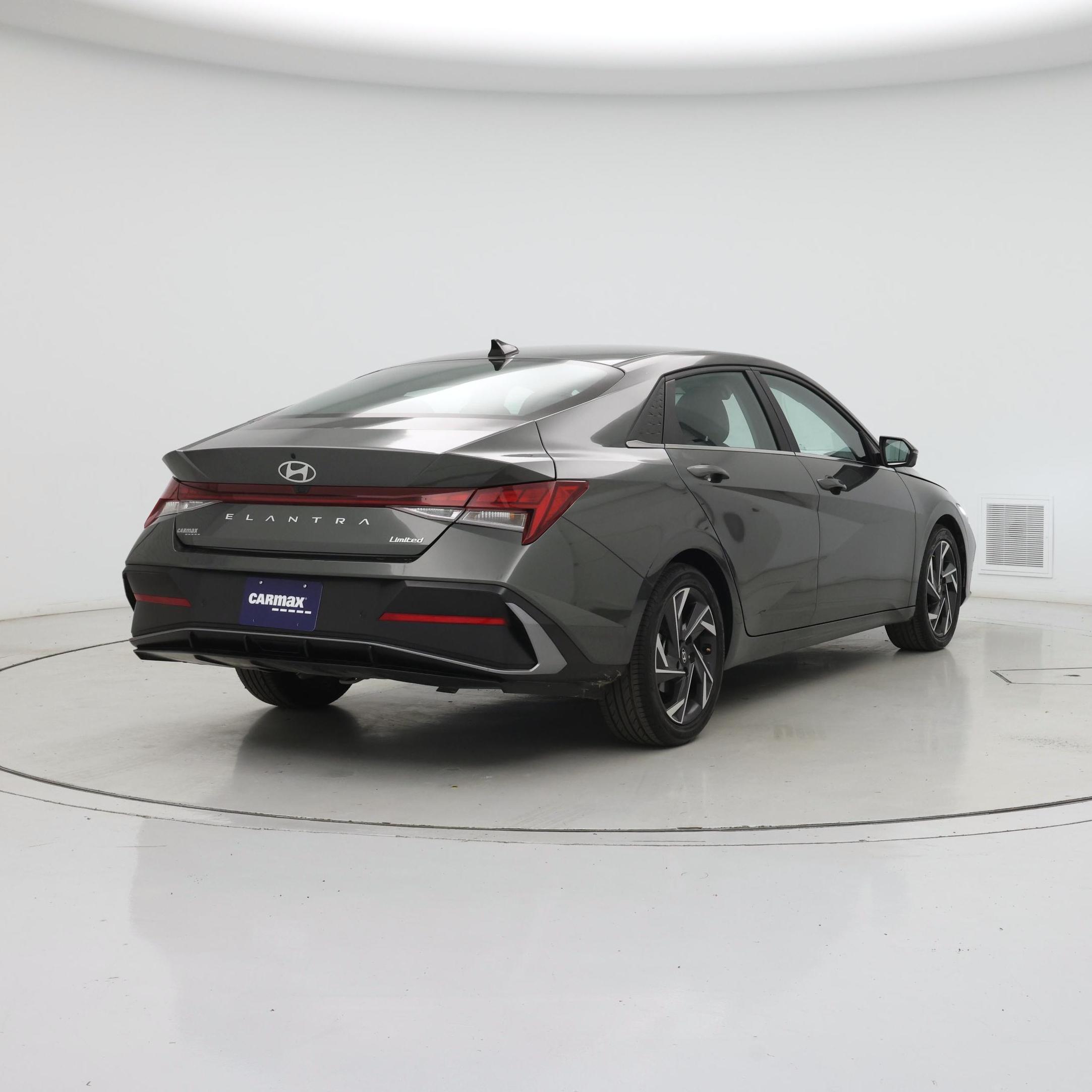 Thumbnail: 2024 Hyundai Elantra - 8