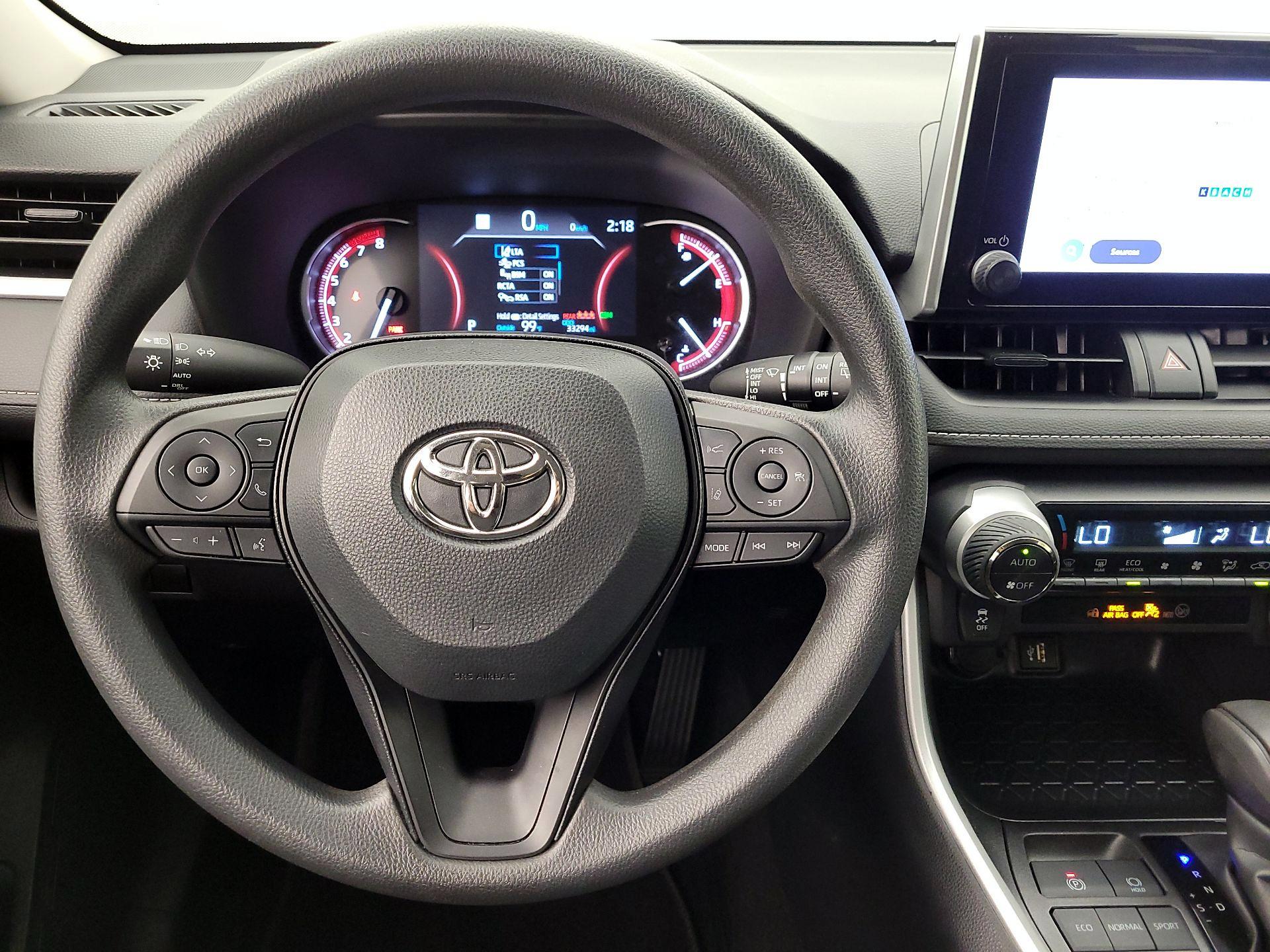 Thumbnail: 2025 Toyota RAV4 - 10