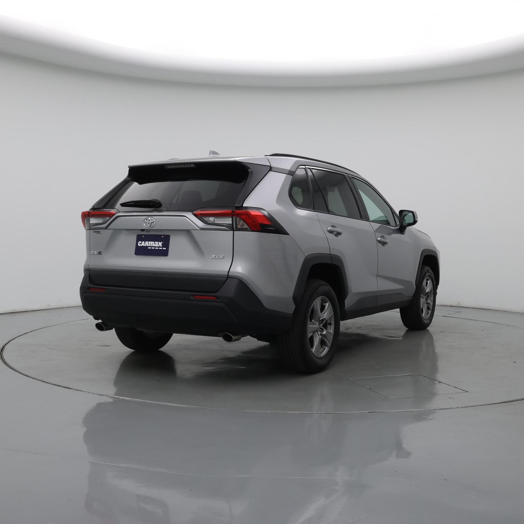 Thumbnail: 2025 Toyota RAV4 - 8
