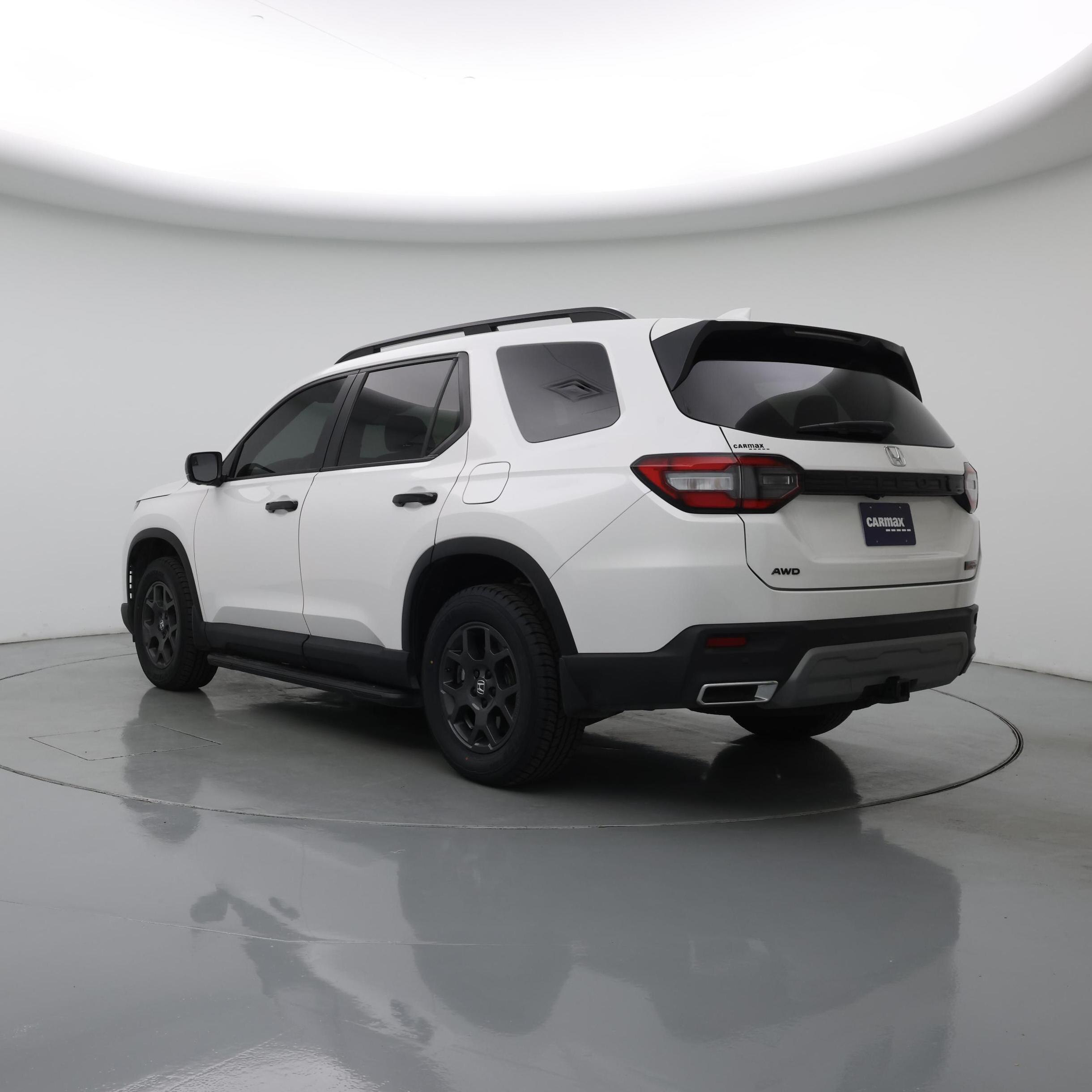 Thumbnail: 2023 Honda Pilot - 2
