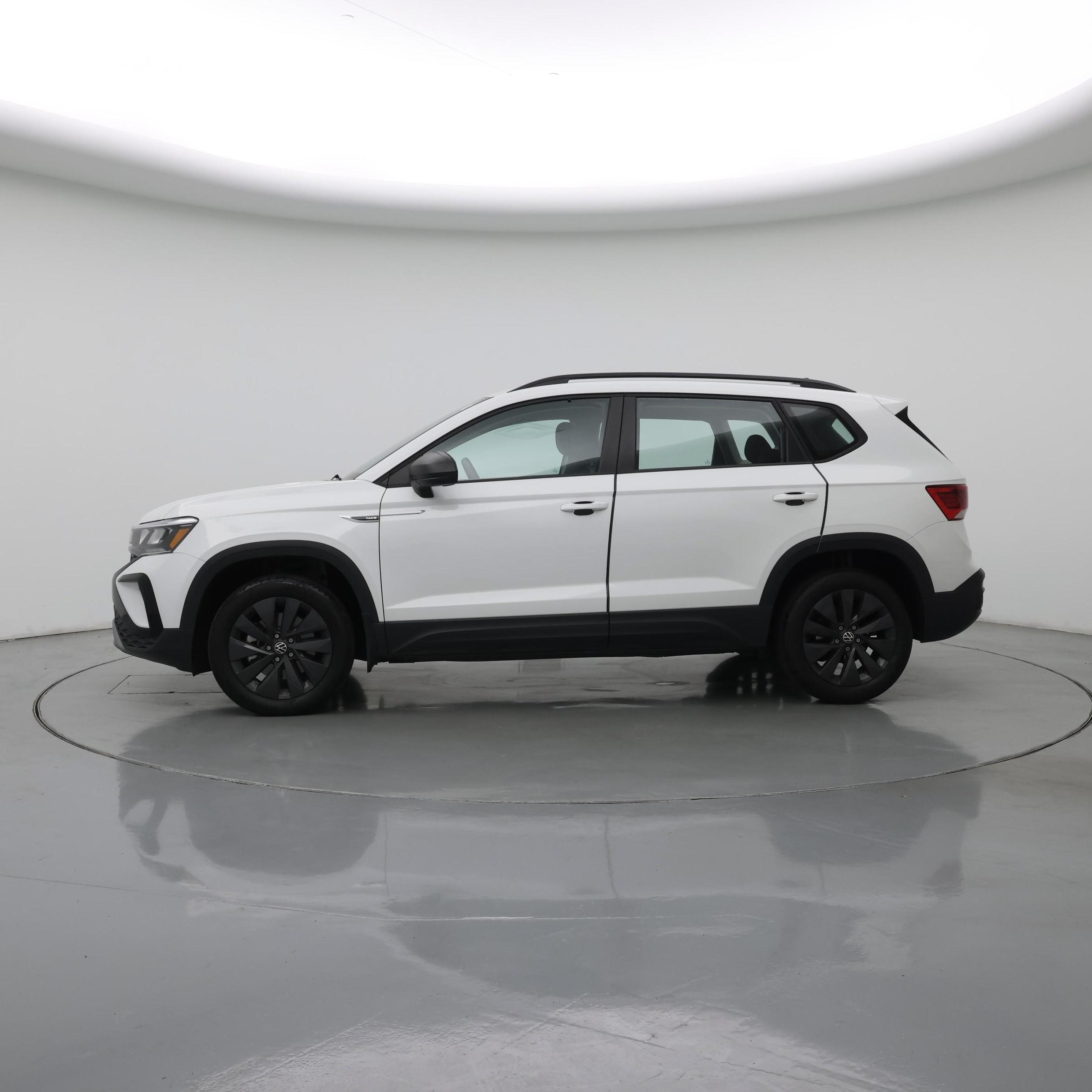 Thumbnail: 2024 Volkswagen Taos - 3