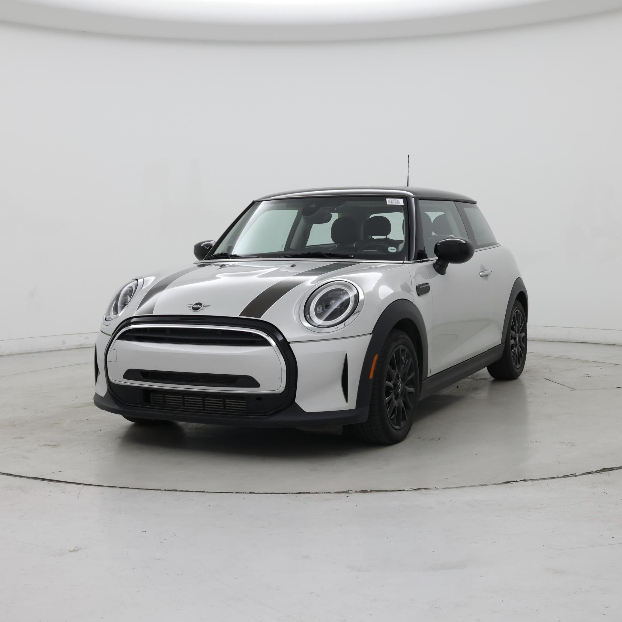 Thumbnail: 2022 MINI Cooper Hardtop - 4