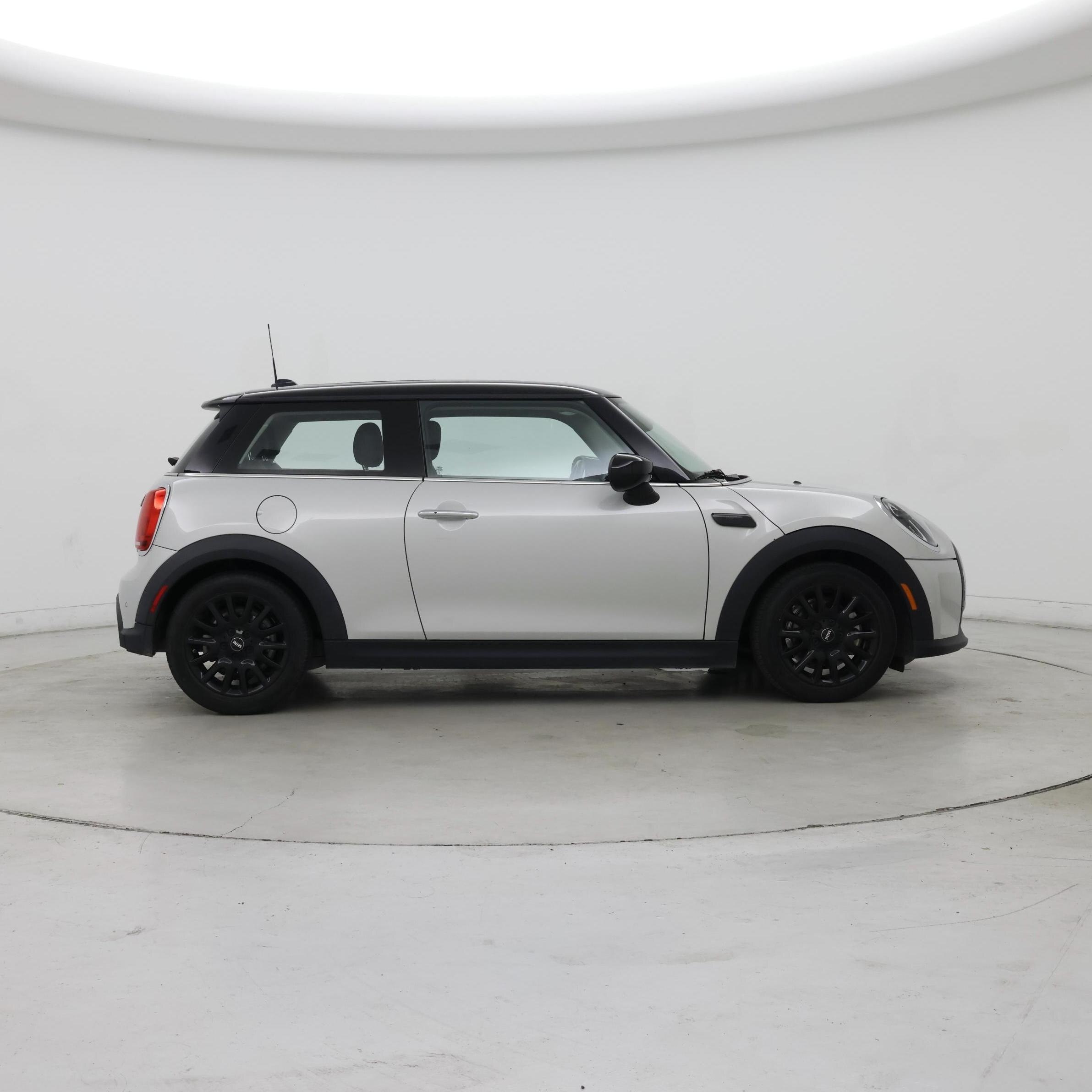 Thumbnail: 2022 MINI Cooper Hardtop - 7