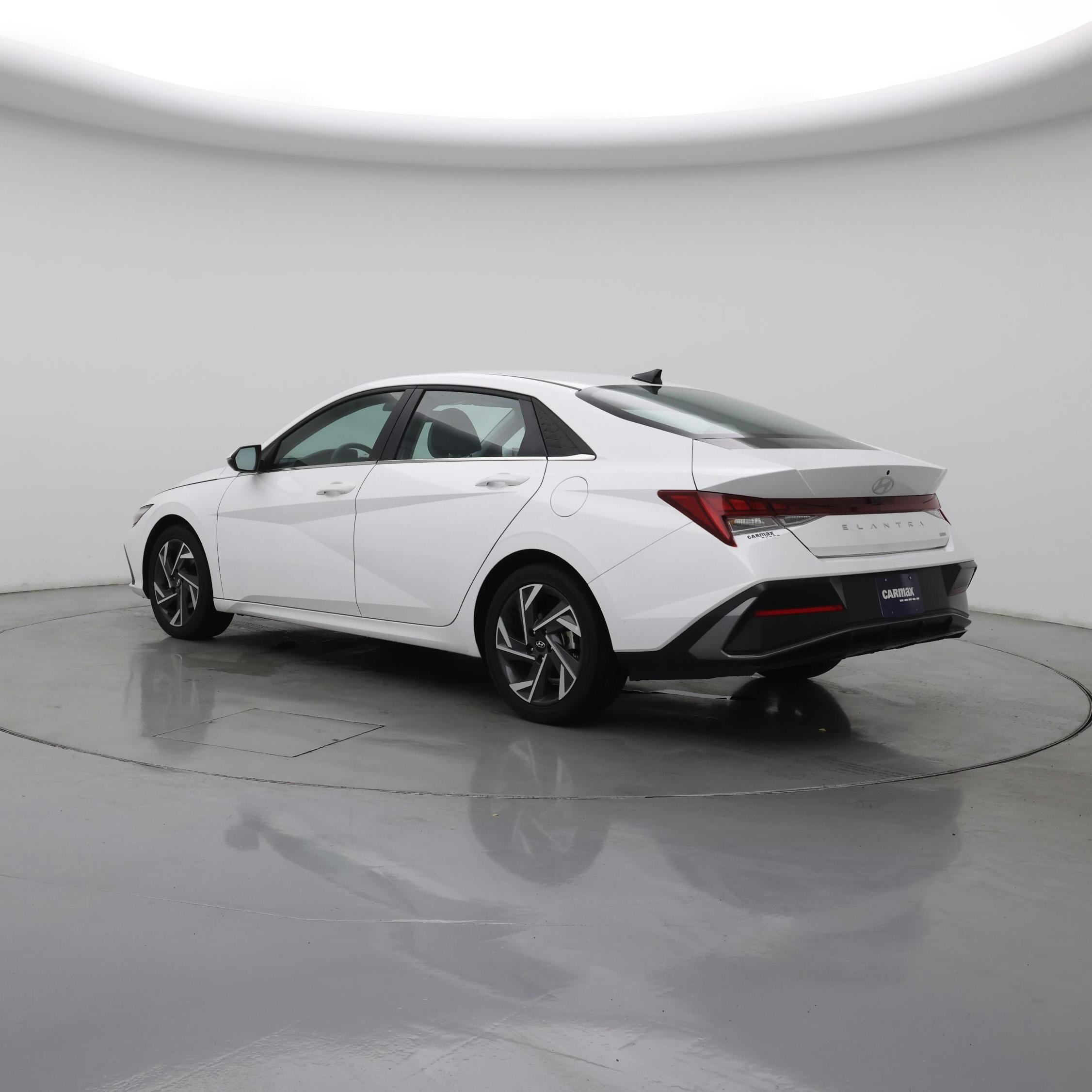 Thumbnail: 2025 Hyundai Elantra - 2