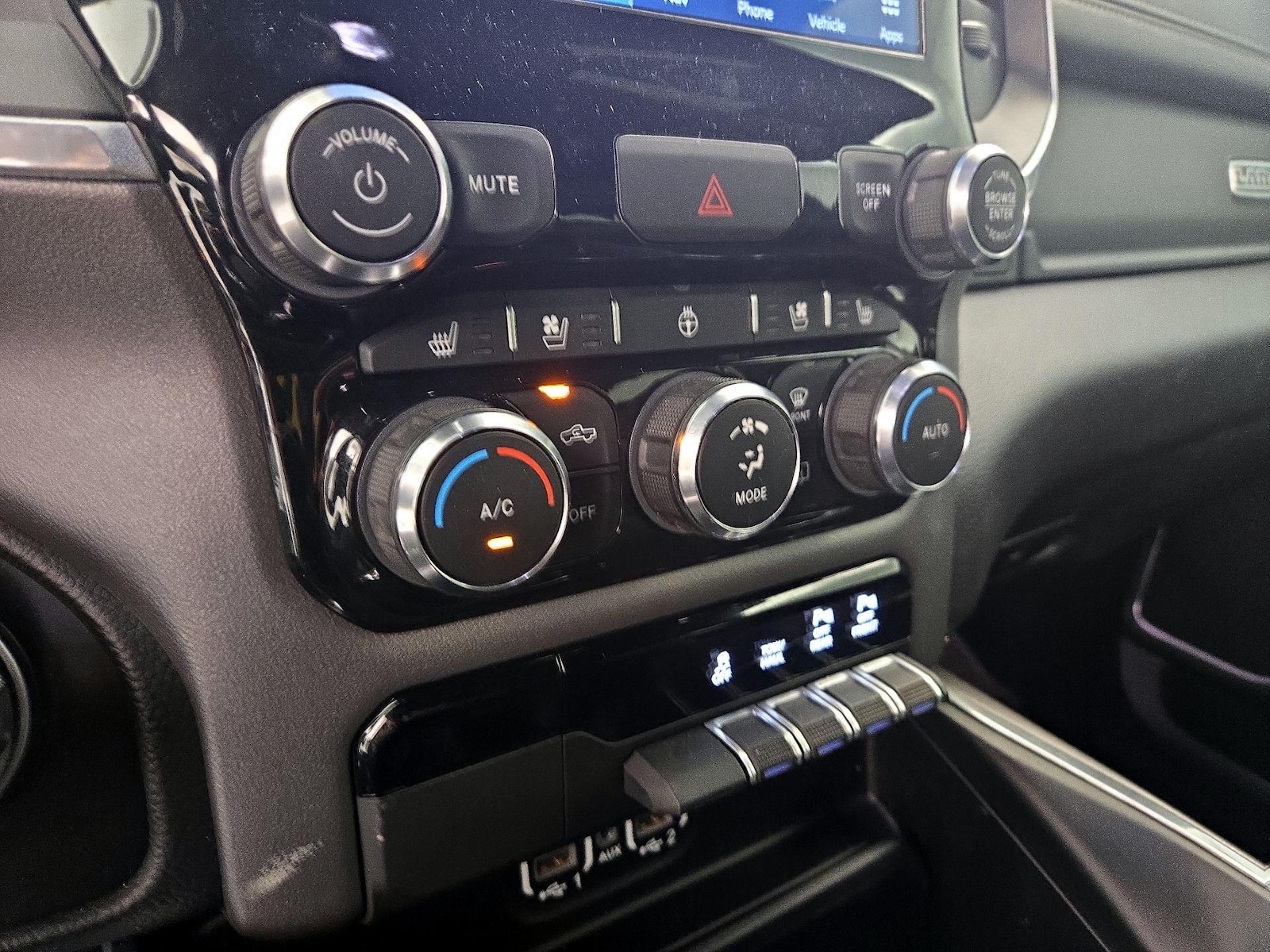 2022 RAM Ram 1500 Pickup Laramie - Photo 18