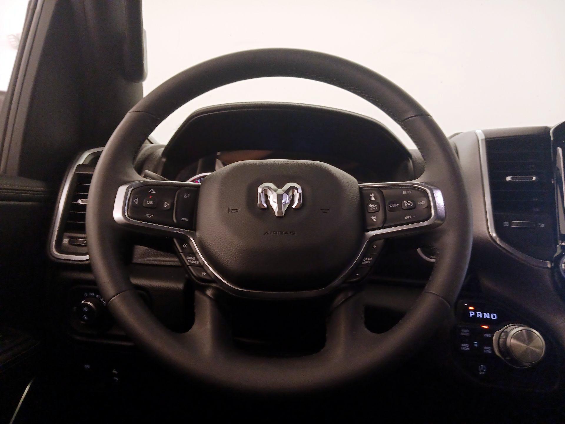 Thumbnail: 2025 RAM 1500 - 10