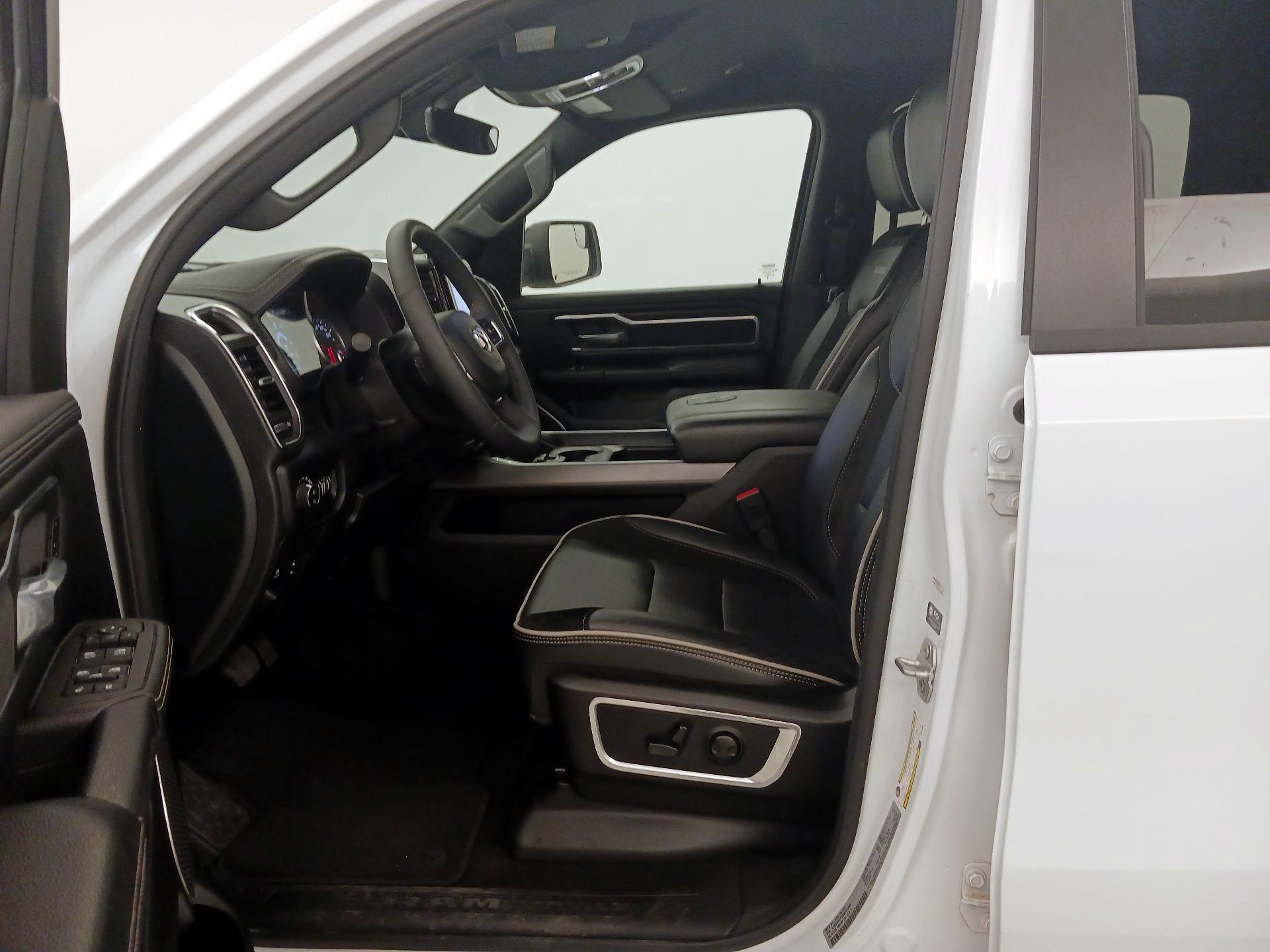 Thumbnail: 2025 RAM 1500 - 11