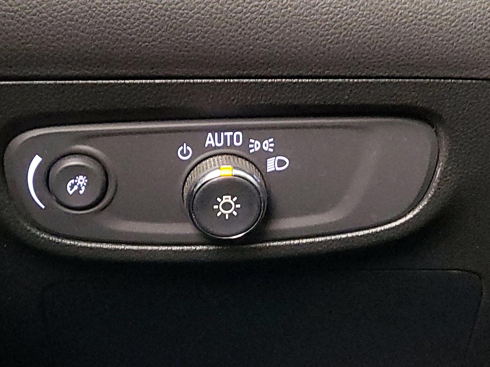 2024 Buick Encore GX Preferred - Photo 14