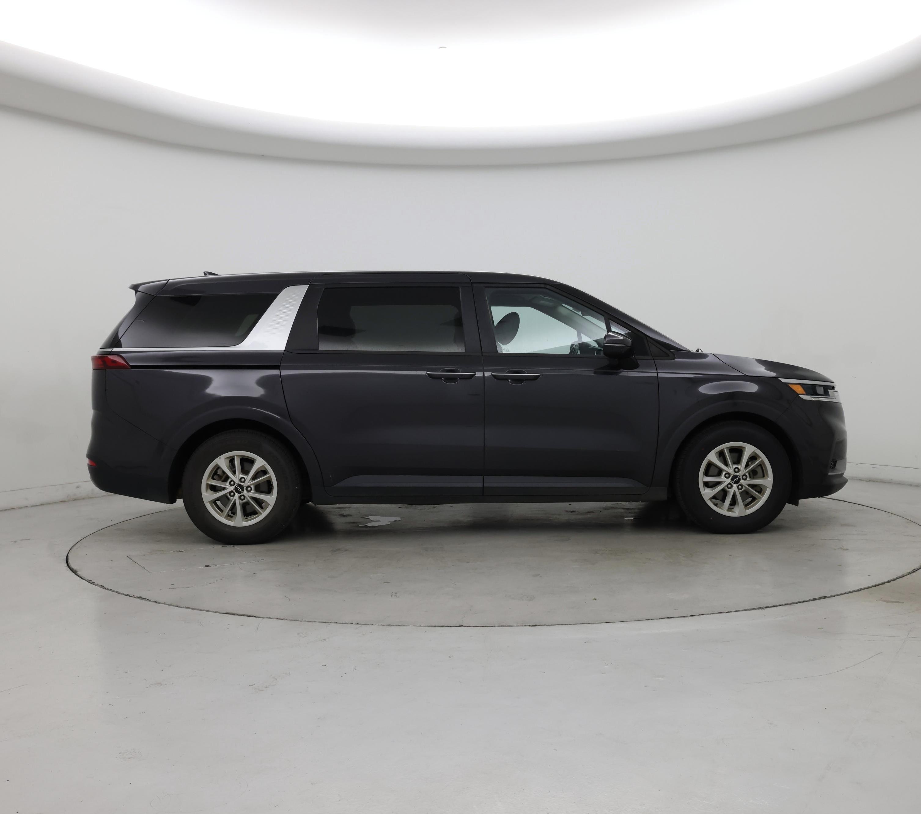Thumbnail: 2022 Kia Carnival - 7