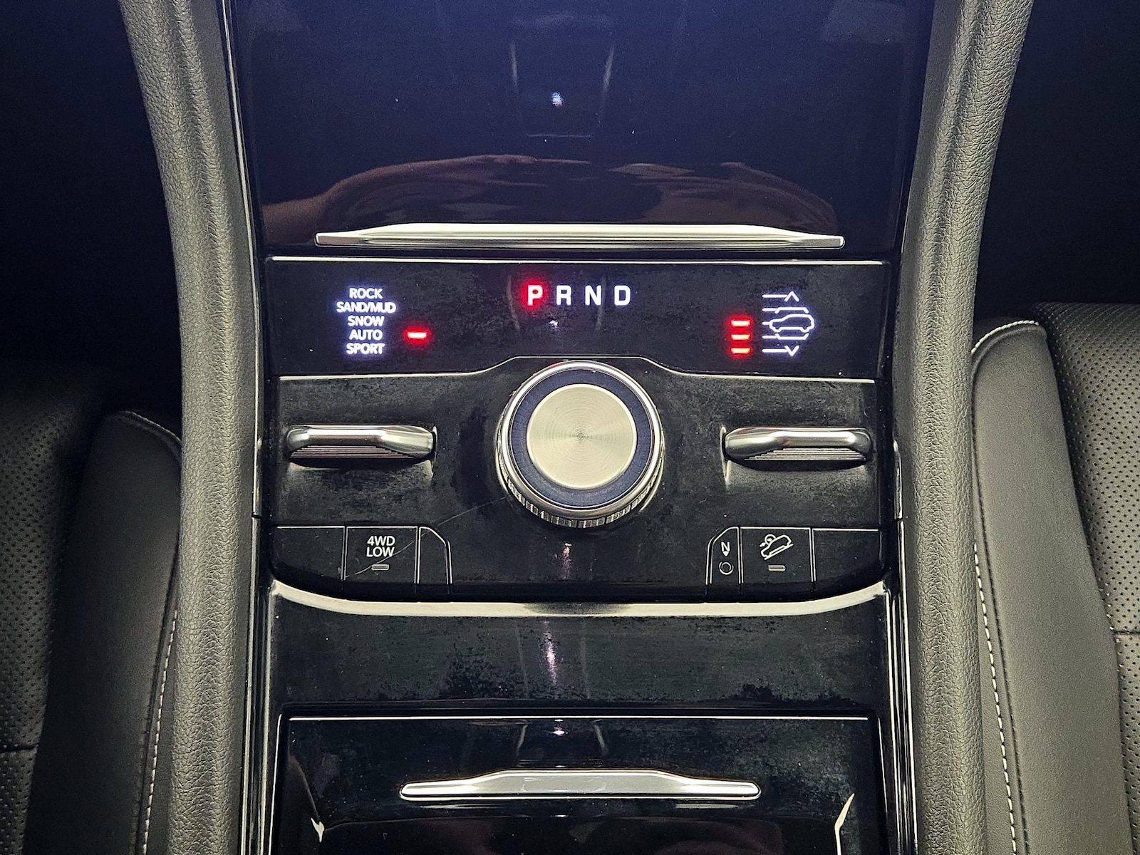 2023 Jeep Grand Cherokee Overland - Photo 19