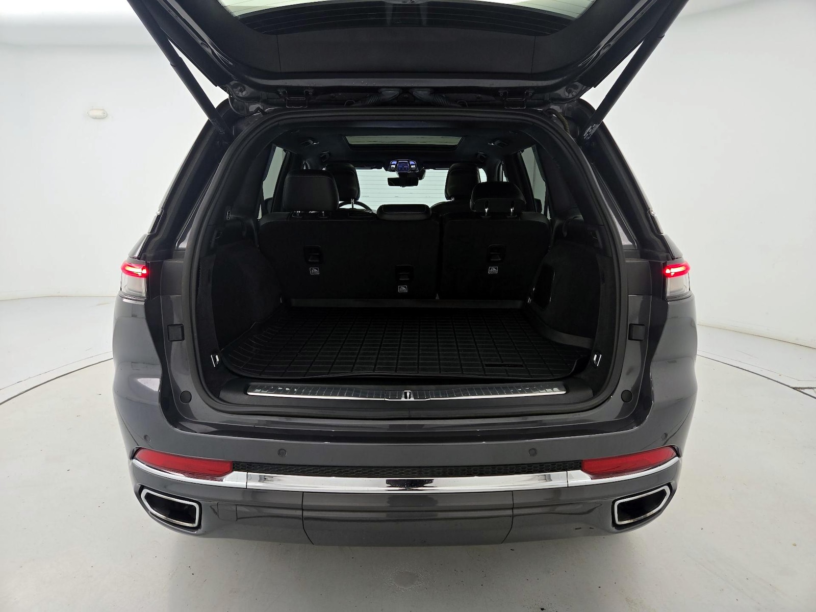 2023 Jeep Grand Cherokee Overland - Photo 23