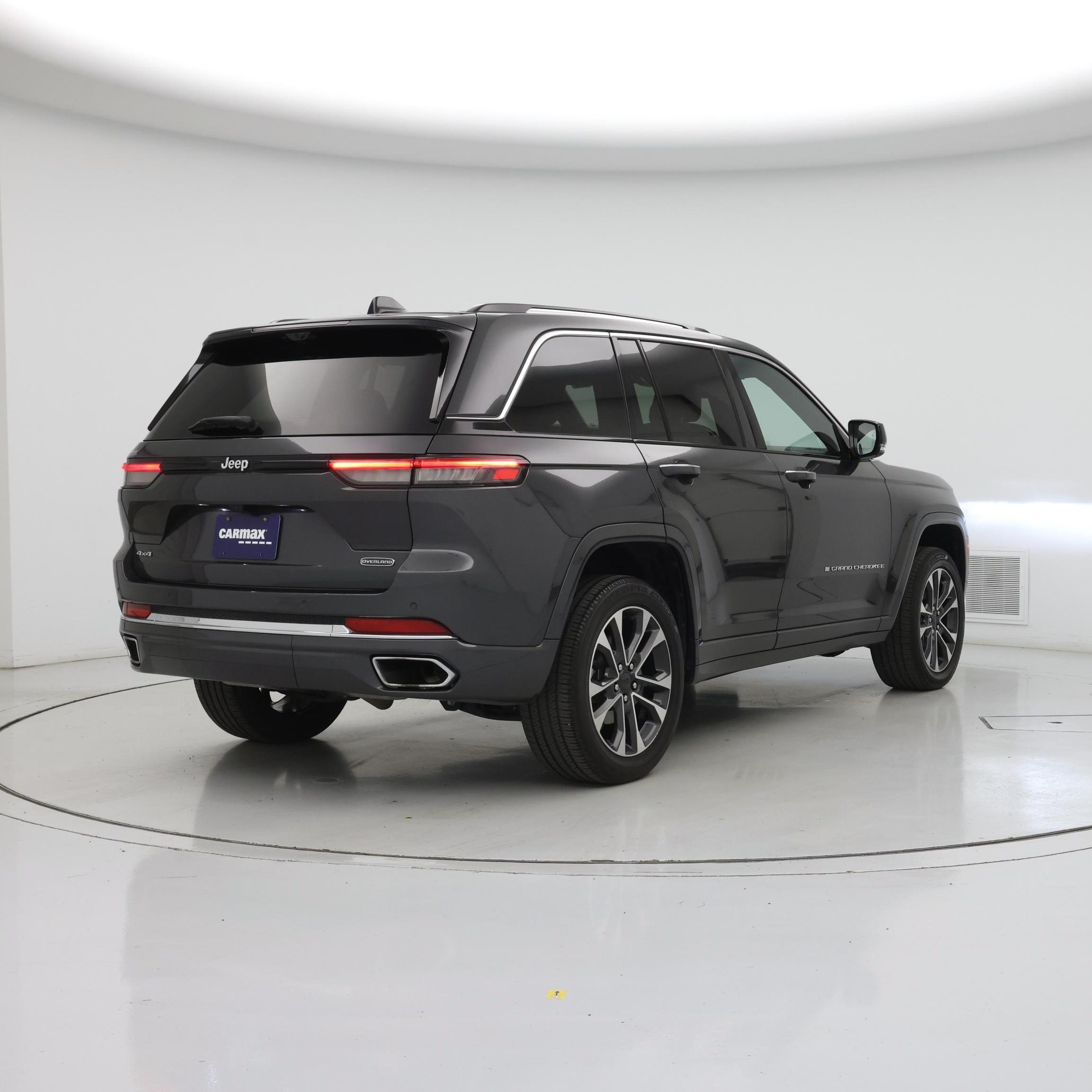 Thumbnail: 2023 Jeep Grand Cherokee - 8