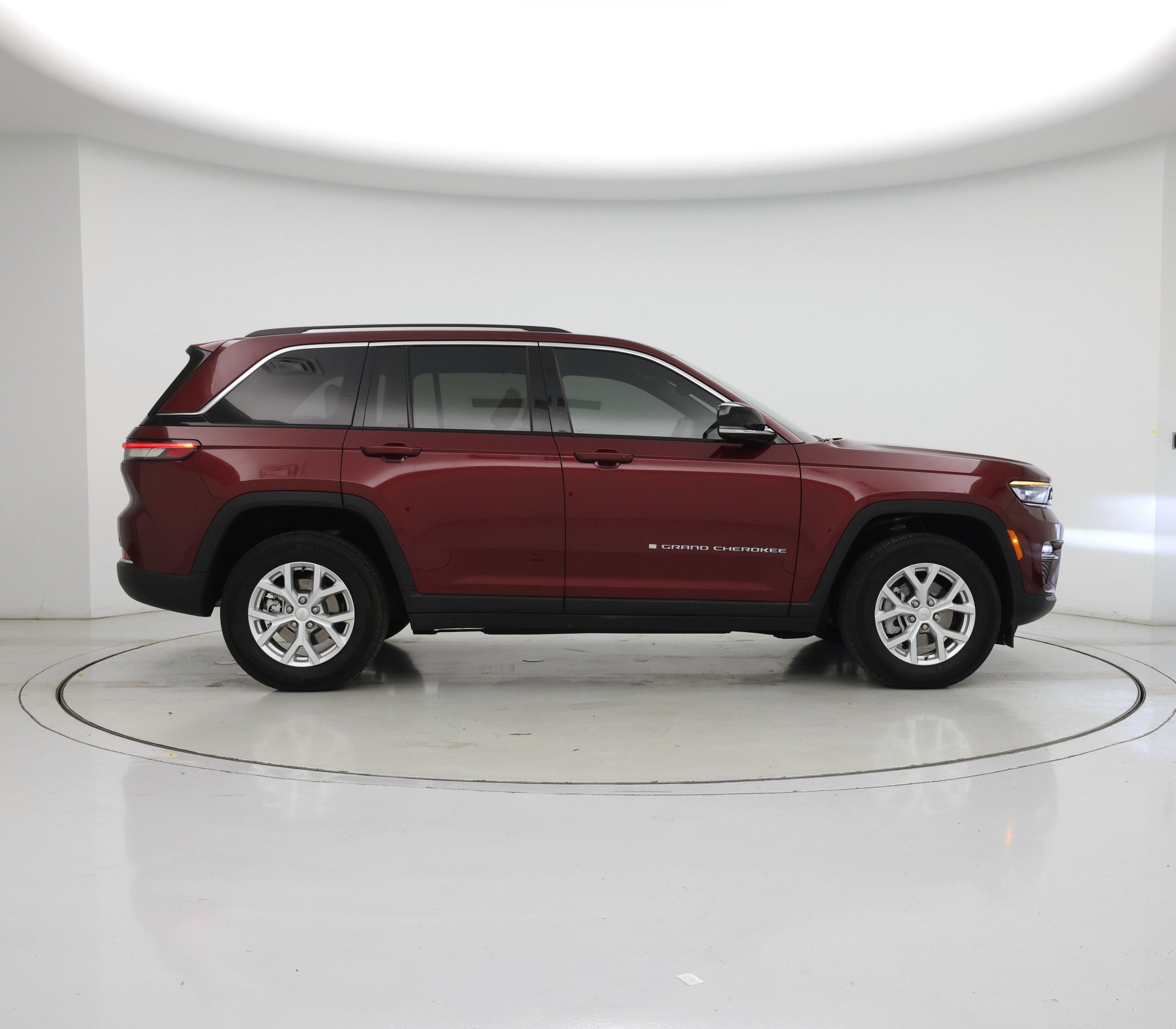 Thumbnail: 2023 Jeep Grand Cherokee - 7