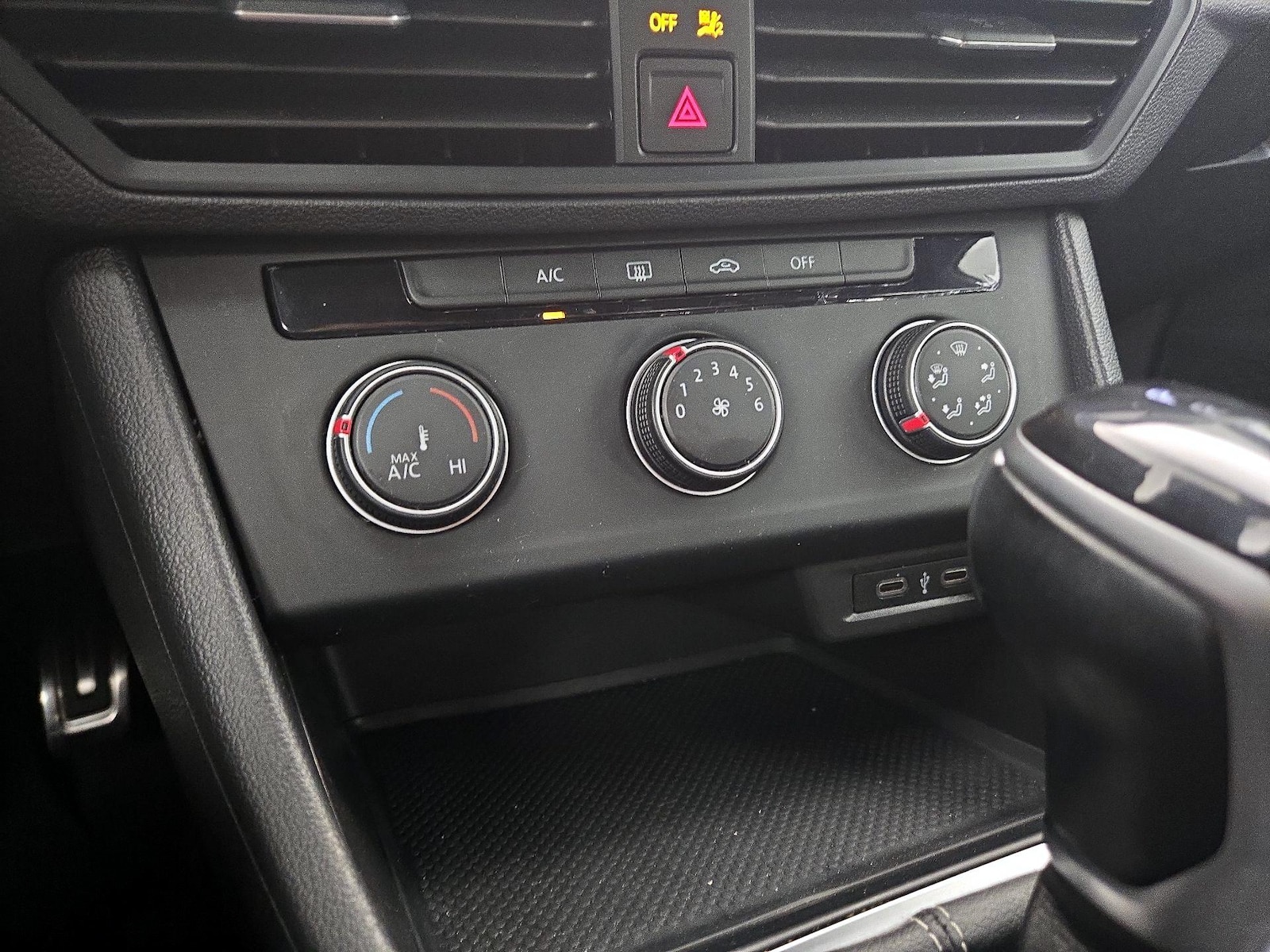 2023 Volkswagen Jetta Sport - Photo 17