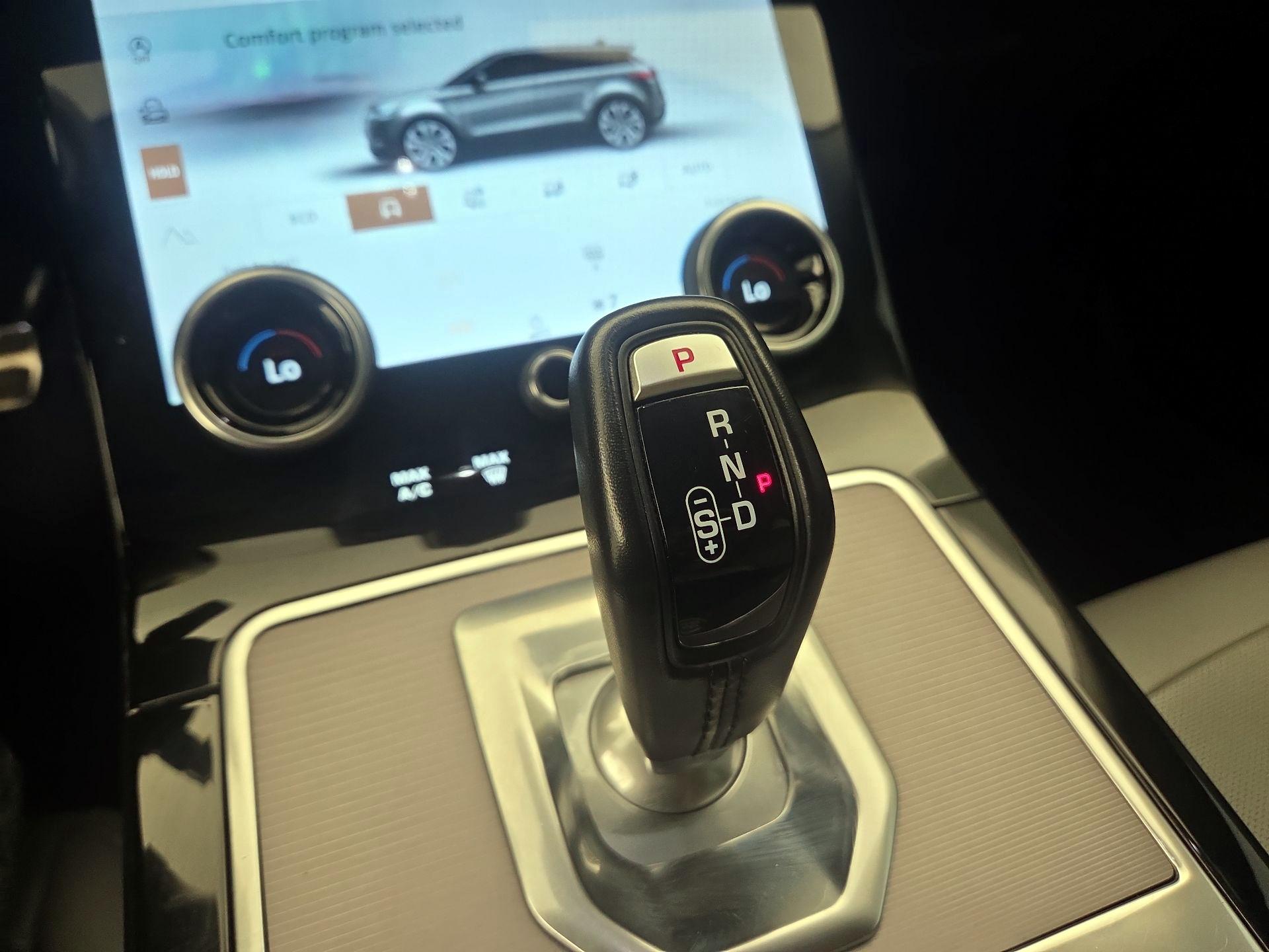 Thumbnail: 2021 Land Rover Range Rover Evoque - 18
