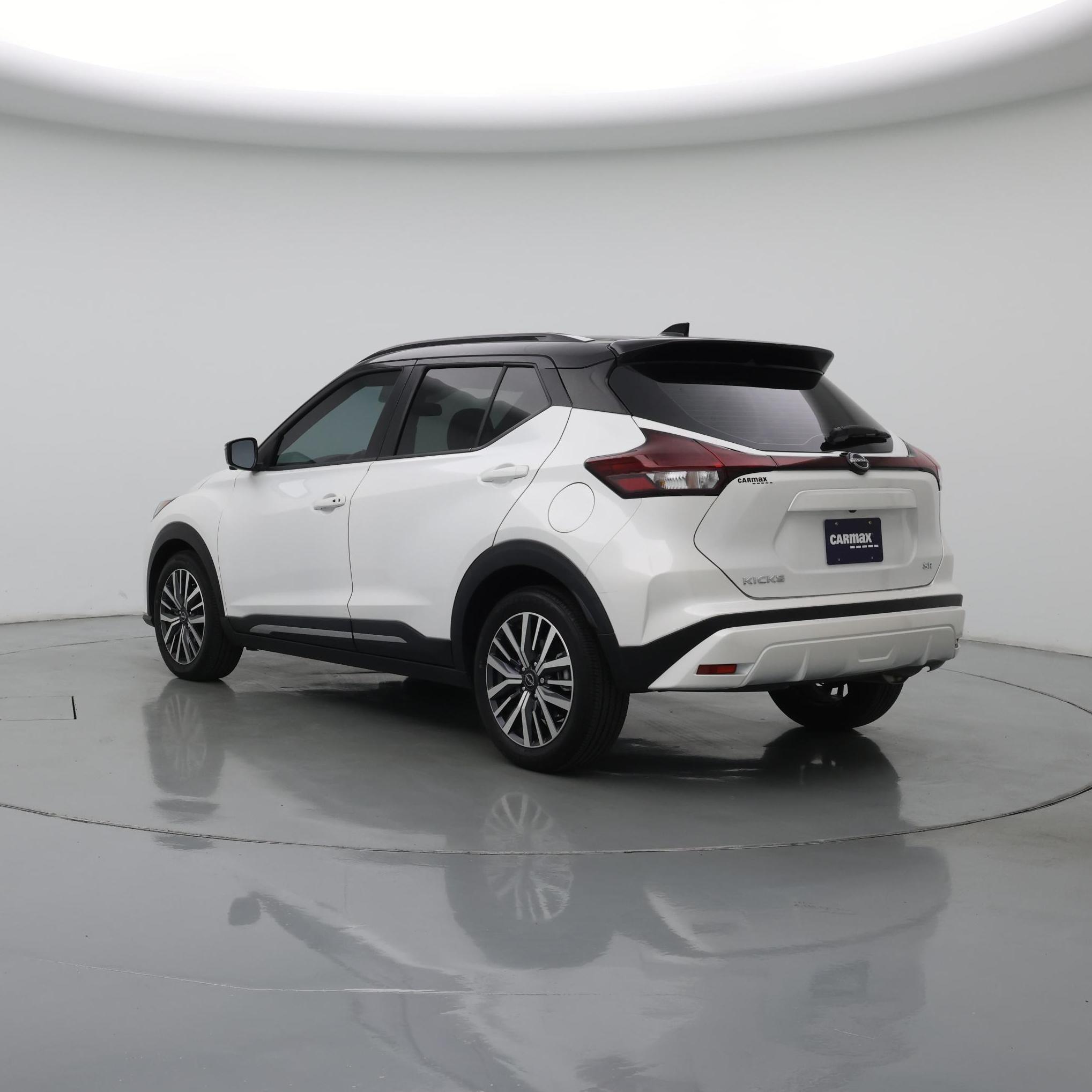 Thumbnail: 2024 Nissan Kicks - 2