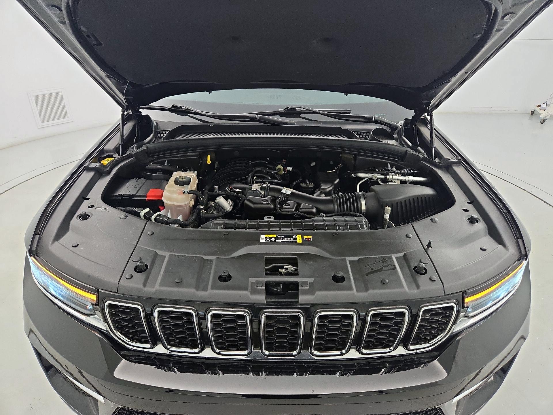 Thumbnail: 2022 Jeep Grand Cherokee - 20