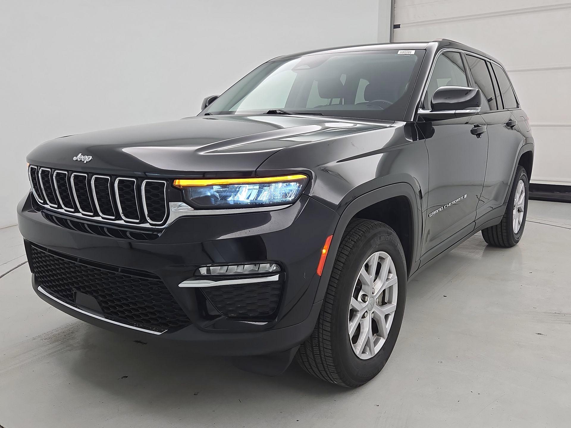 Thumbnail: 2022 Jeep Grand Cherokee - 3