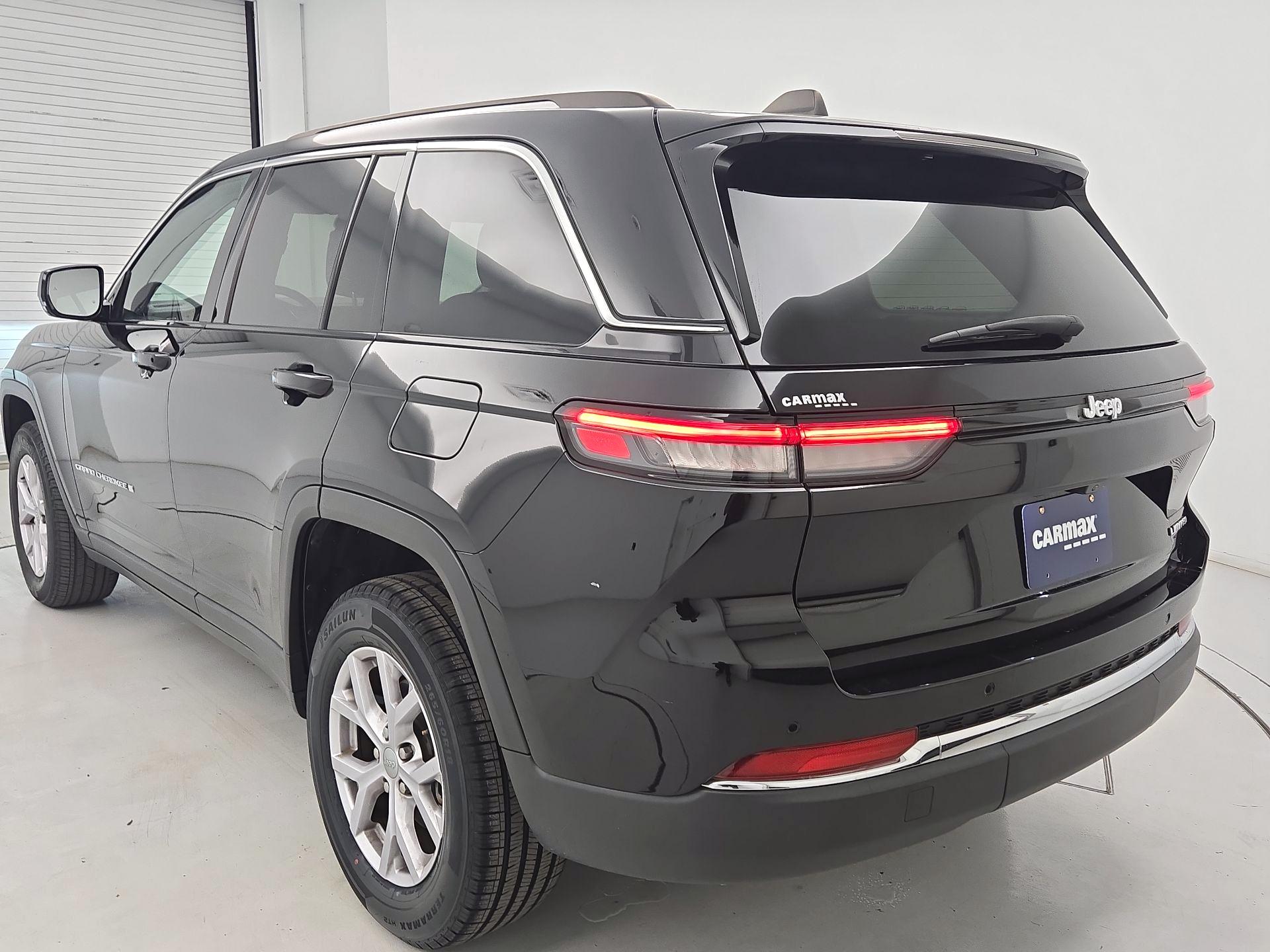 Thumbnail: 2022 Jeep Grand Cherokee - 7
