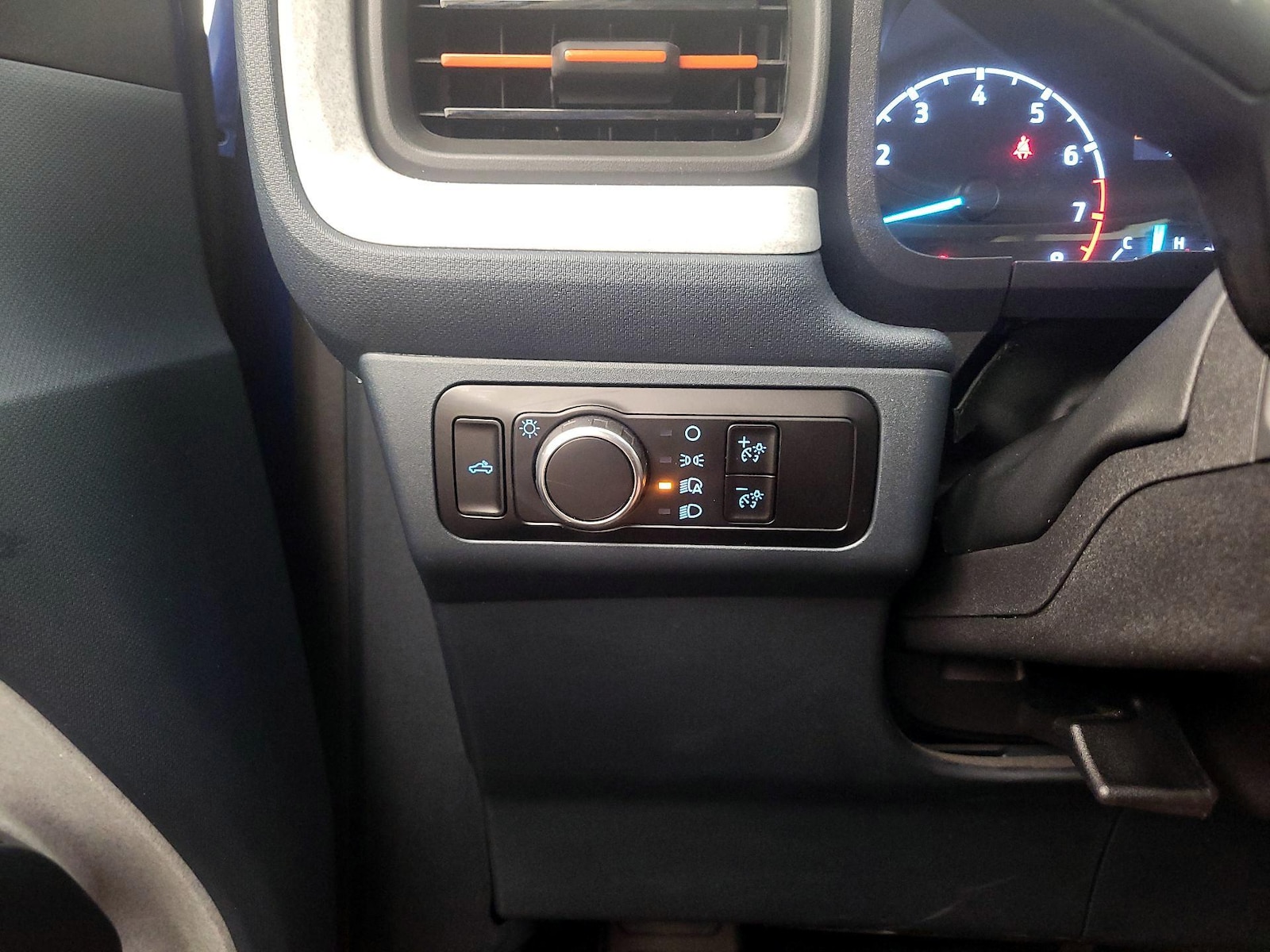 2023 Ford Maverick XLT - Photo 14