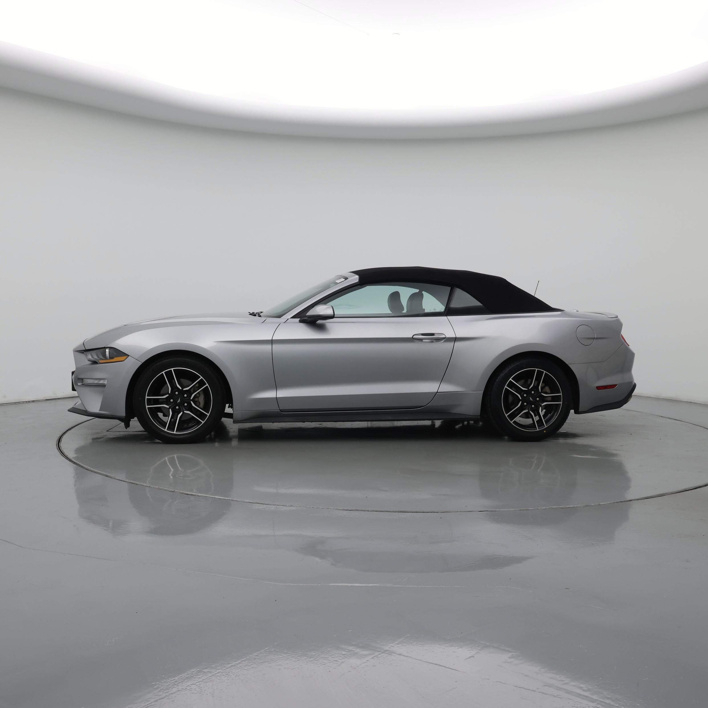 Thumbnail: 2023 Ford Mustang - 3