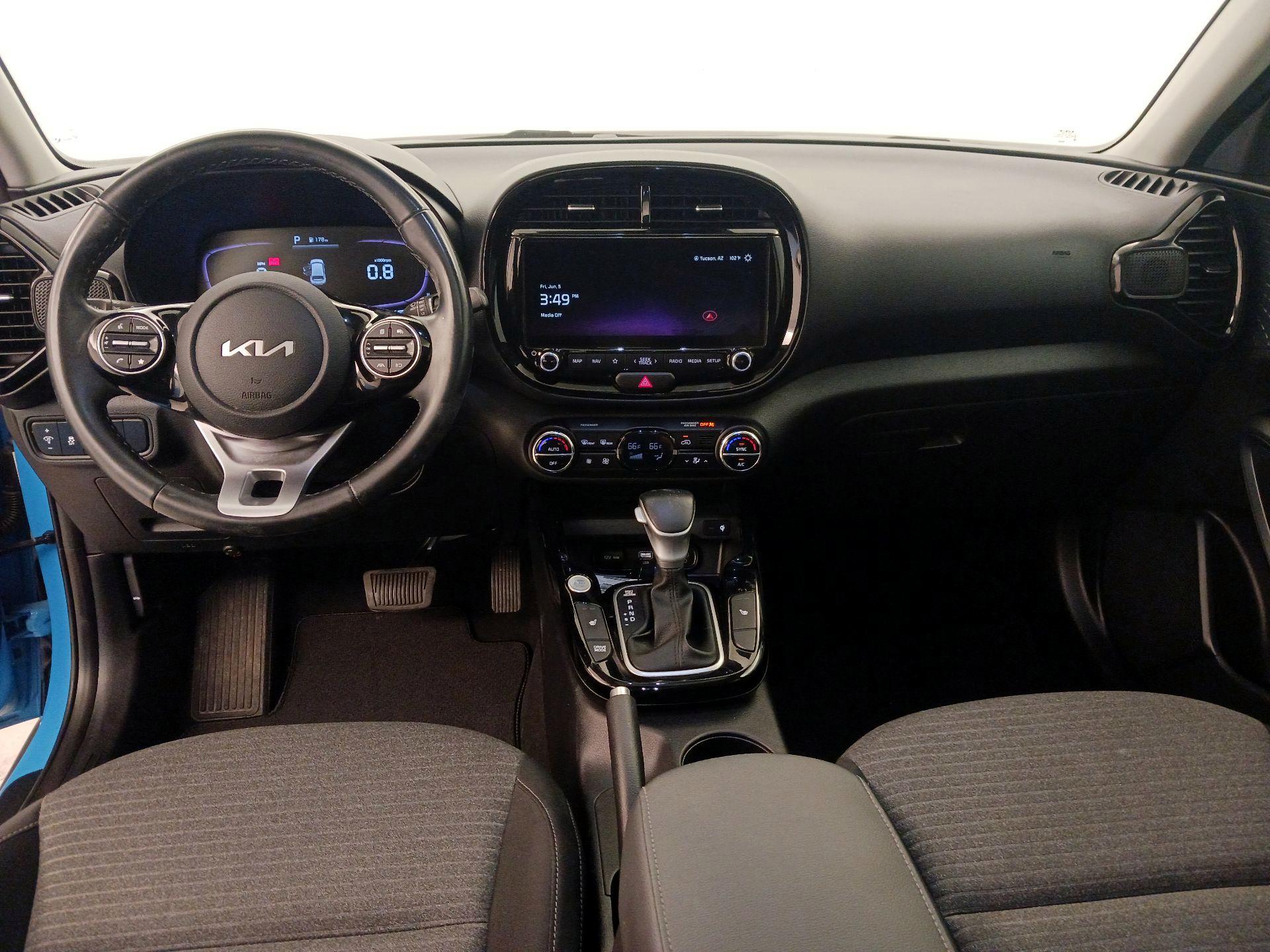 Thumbnail: 2023 Kia Soul - 9
