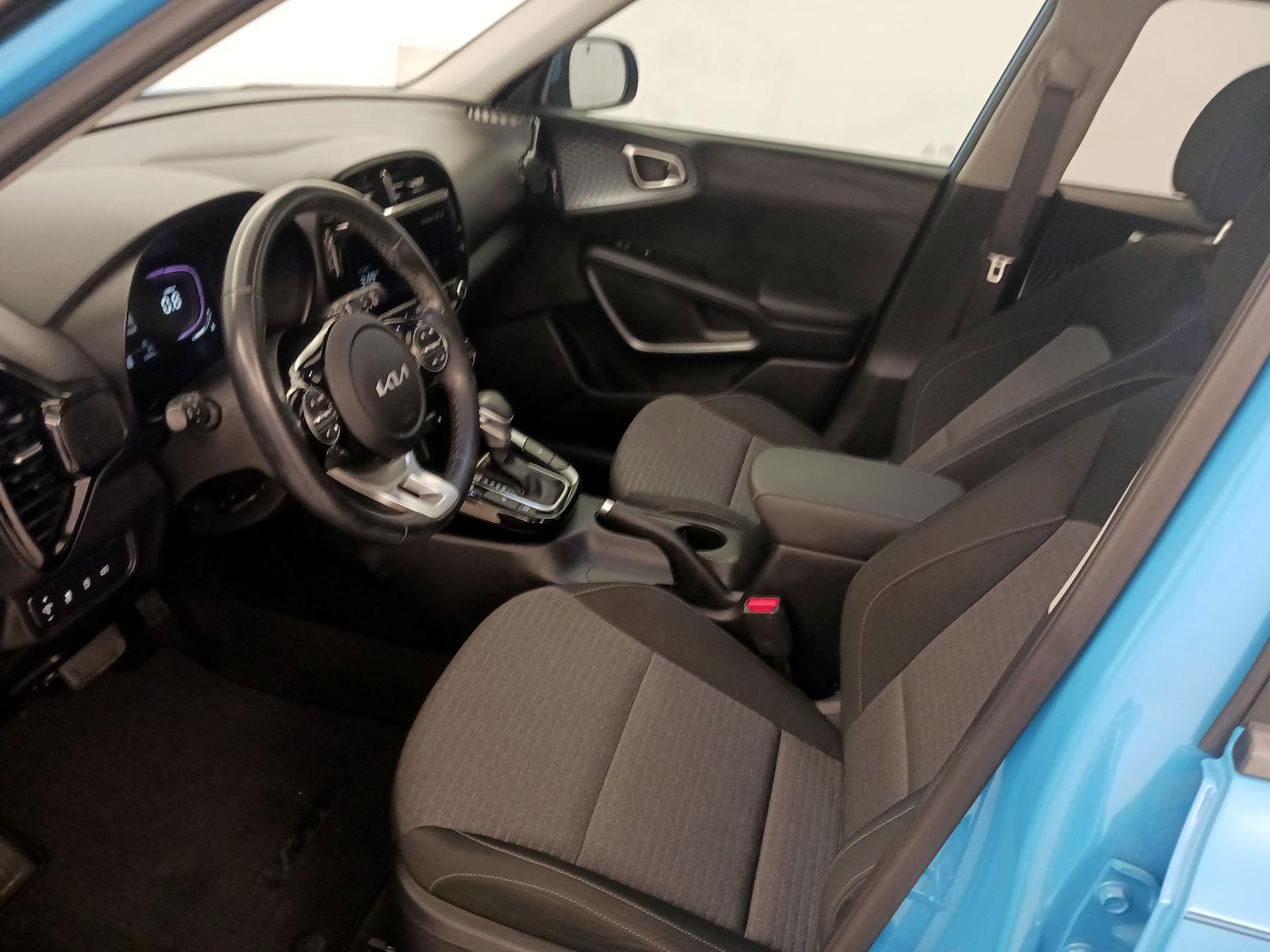 Thumbnail: 2023 Kia Soul - 11
