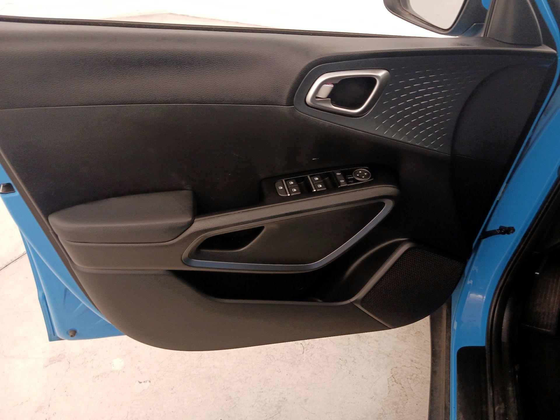 Thumbnail: 2023 Kia Soul - 12