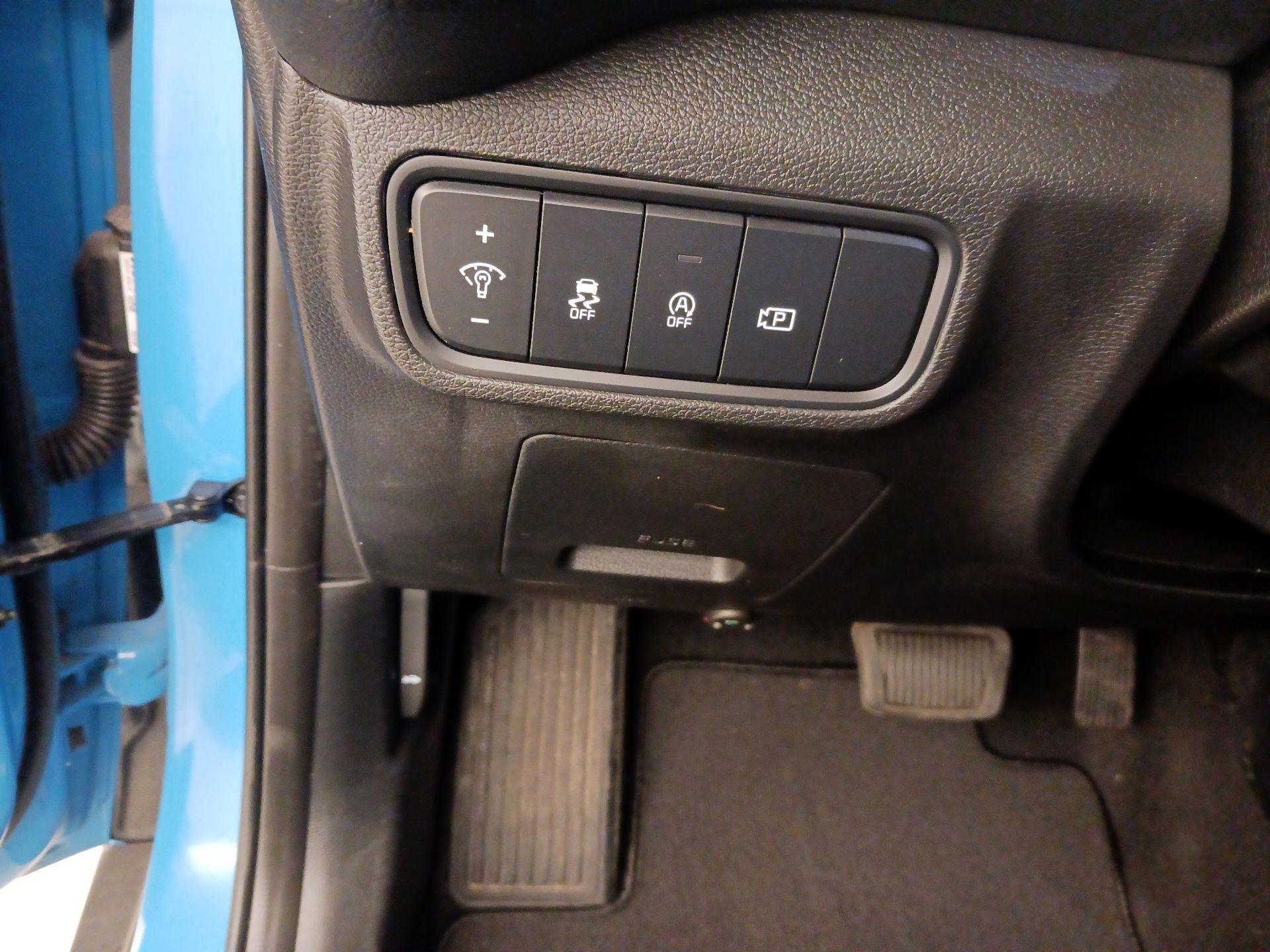 Thumbnail: 2023 Kia Soul - 13