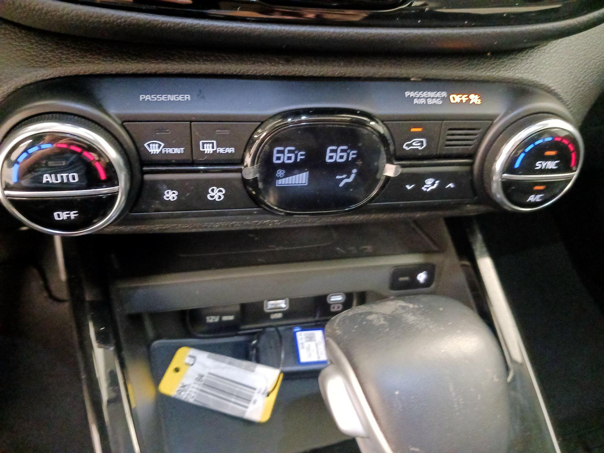 Thumbnail: 2023 Kia Soul - 17