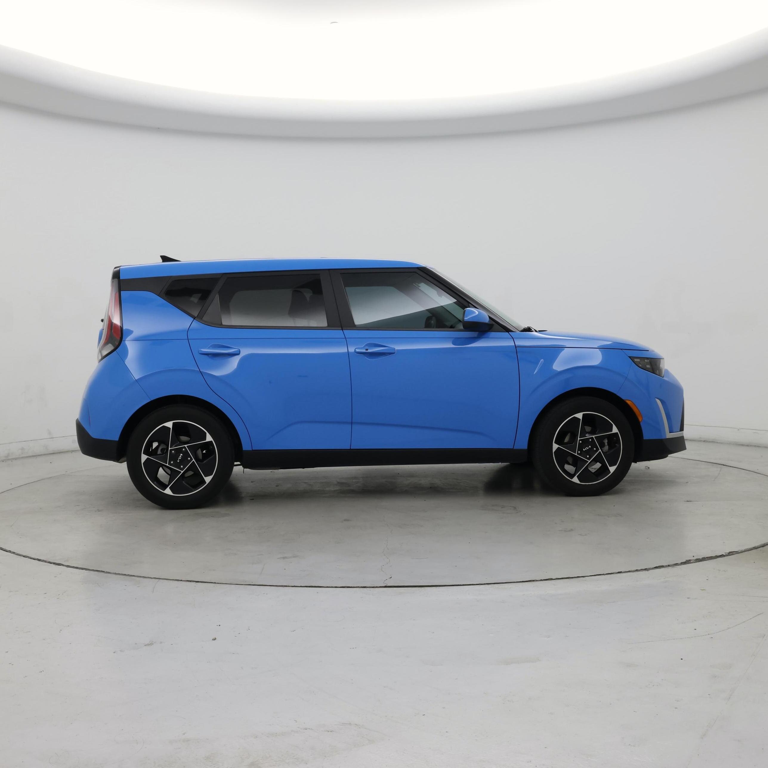 Thumbnail: 2023 Kia Soul - 7