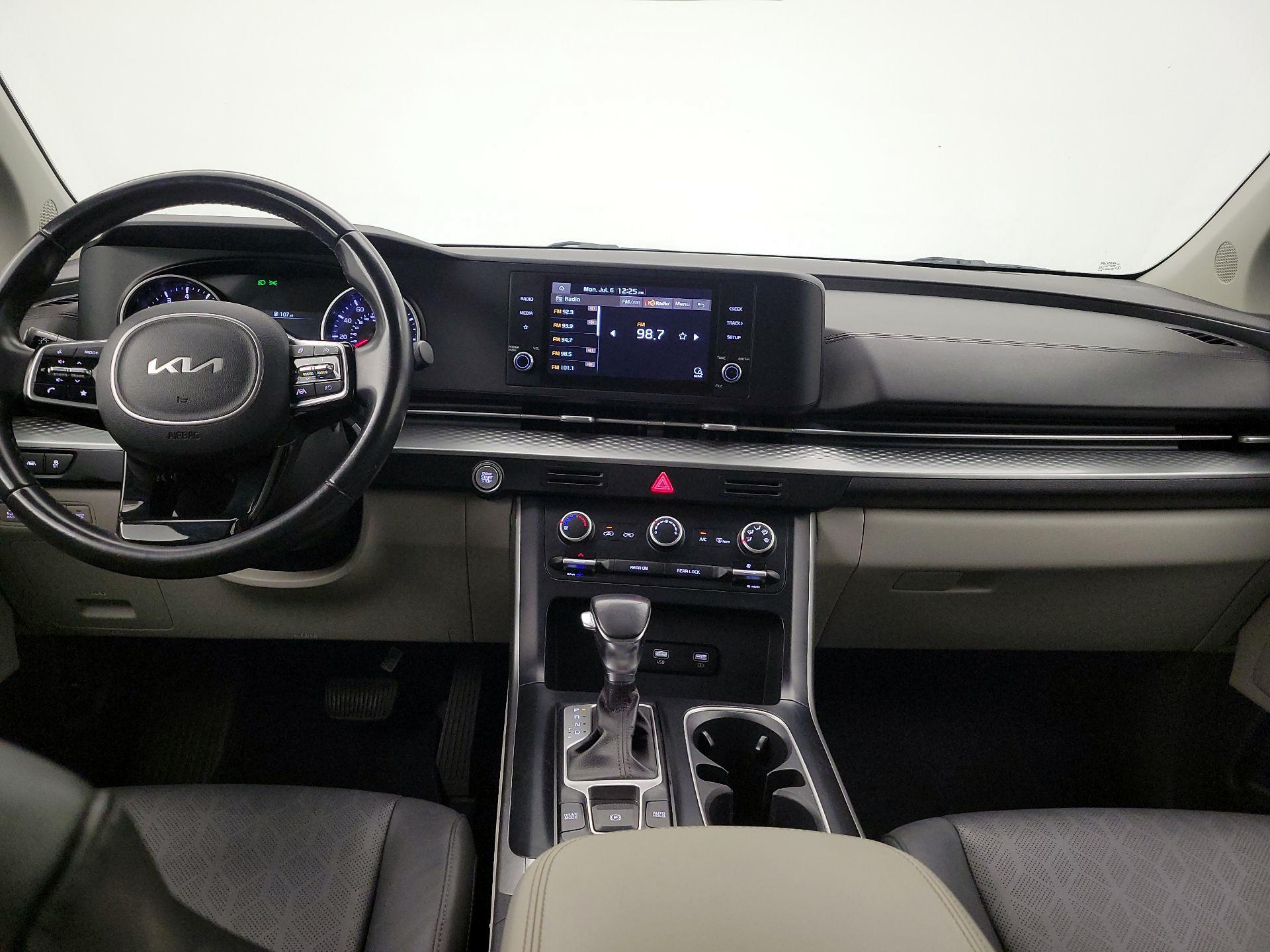 Thumbnail: 2022 Kia Carnival - 9