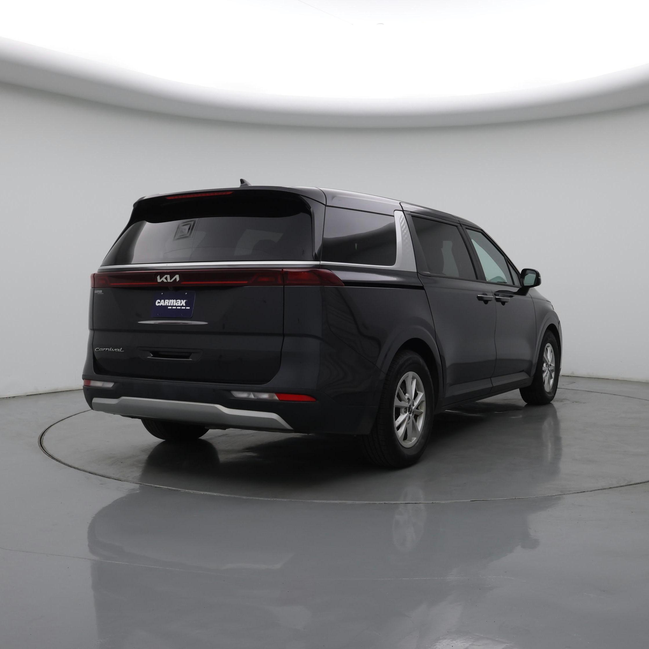 Thumbnail: 2022 Kia Carnival - 8