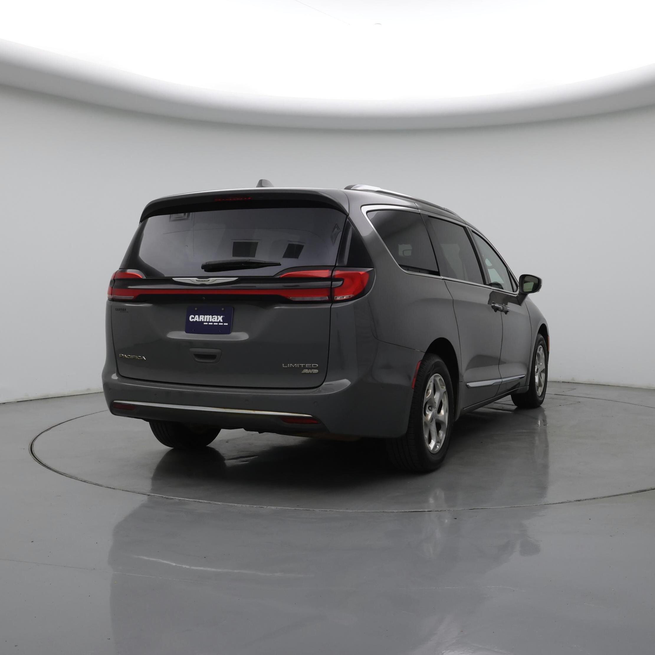 Thumbnail: 2021 Chrysler Pacifica - 8