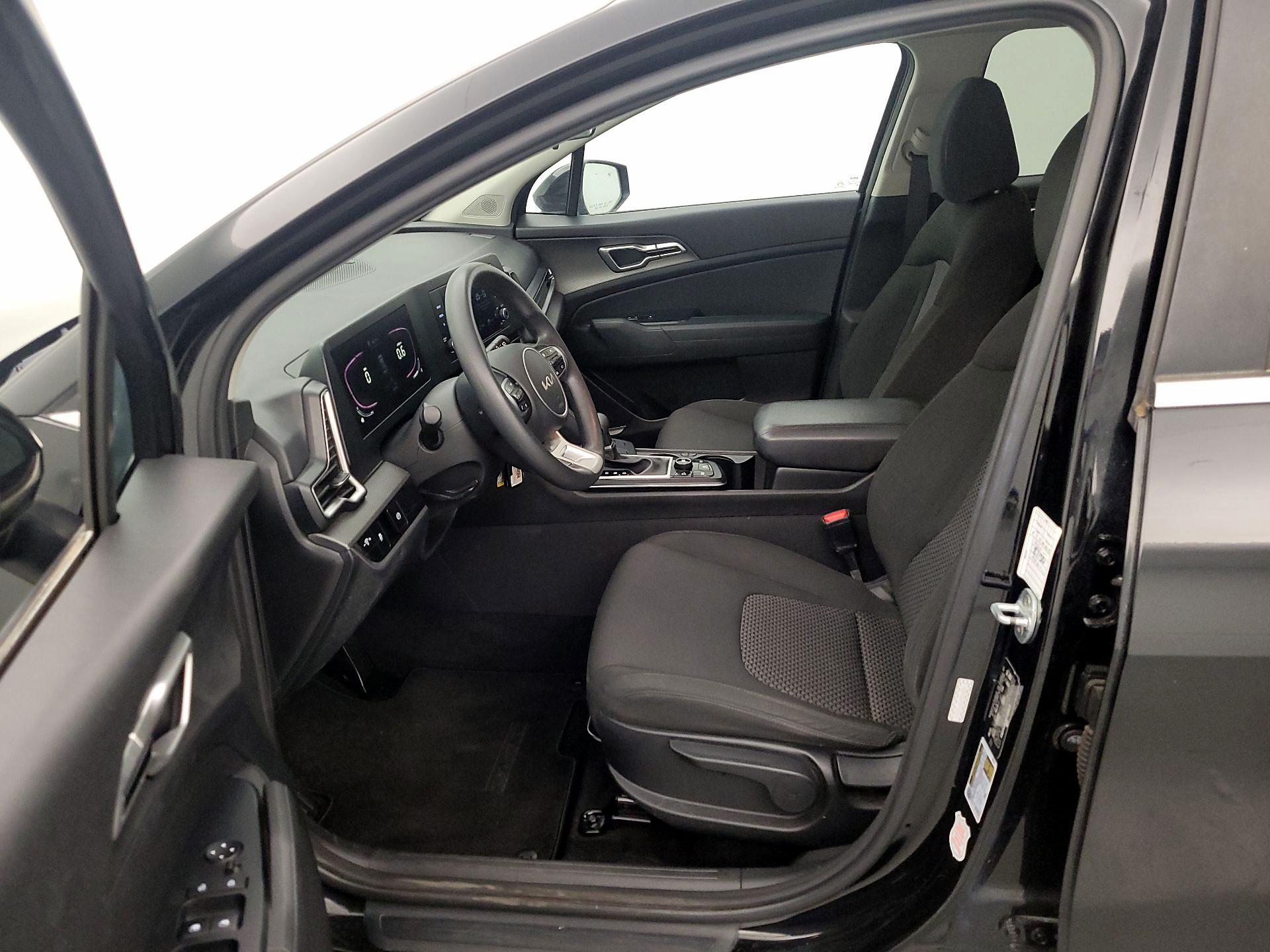 Thumbnail: 2023 Kia Sportage - 11