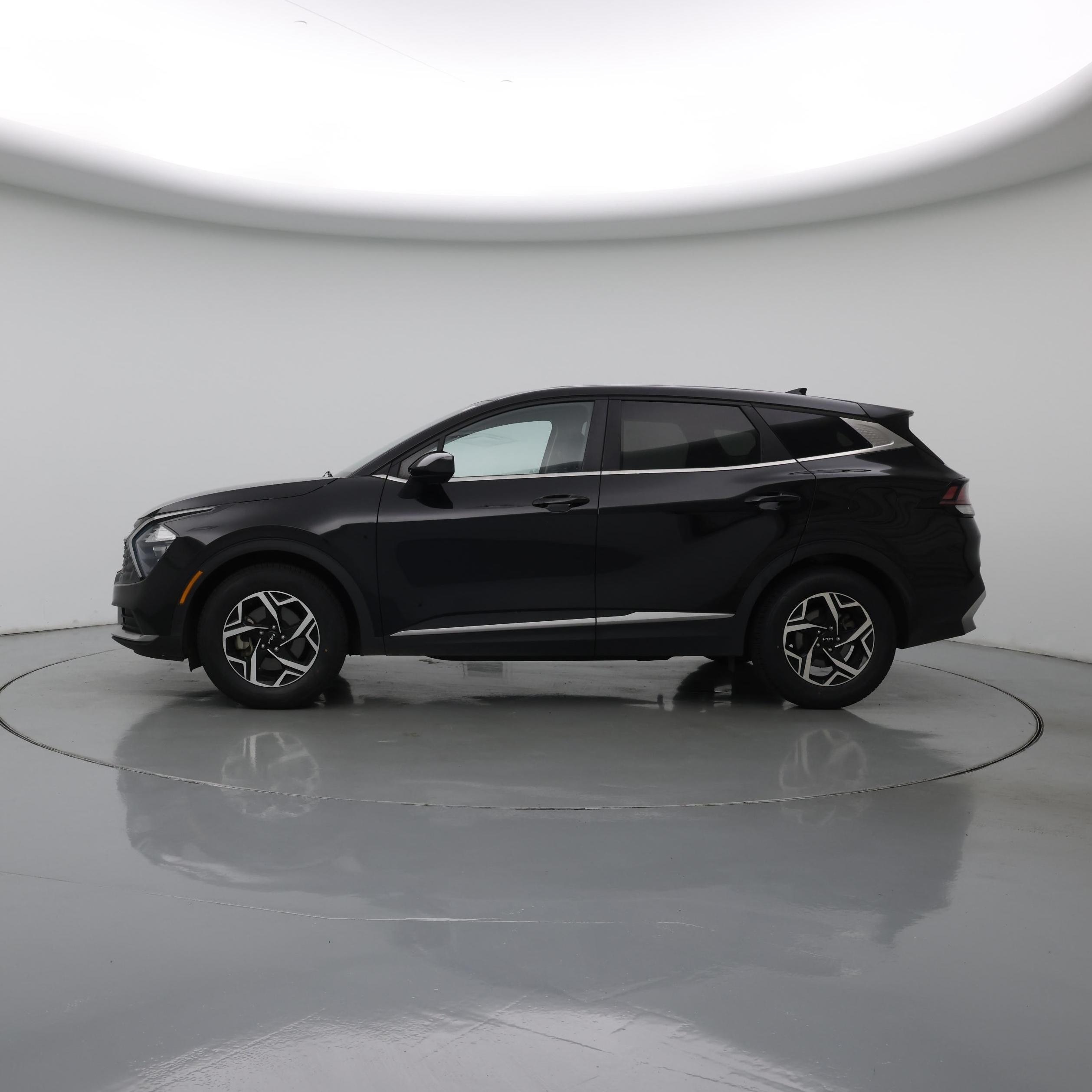 Thumbnail: 2023 Kia Sportage - 3