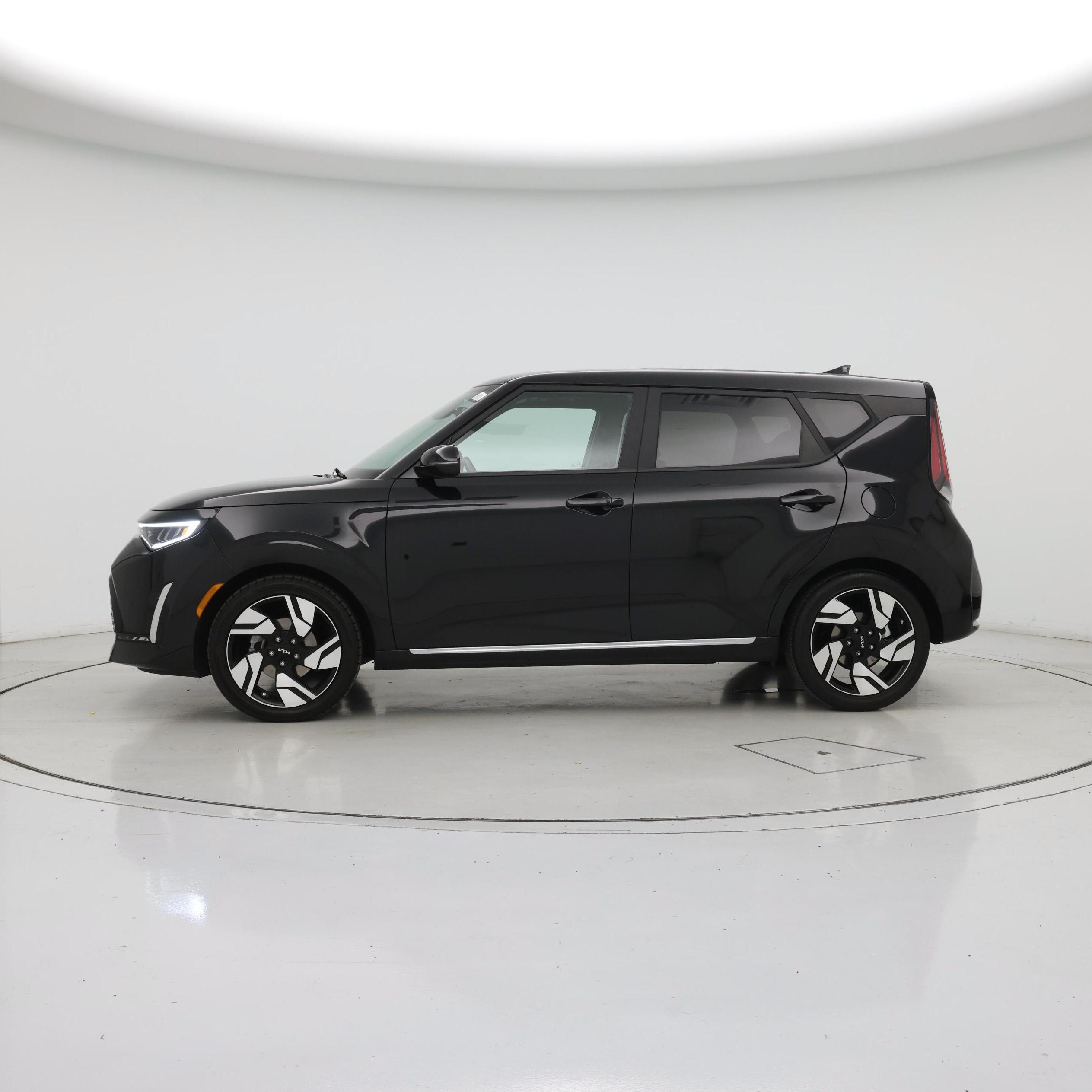 Thumbnail: 2023 Kia Soul - 3