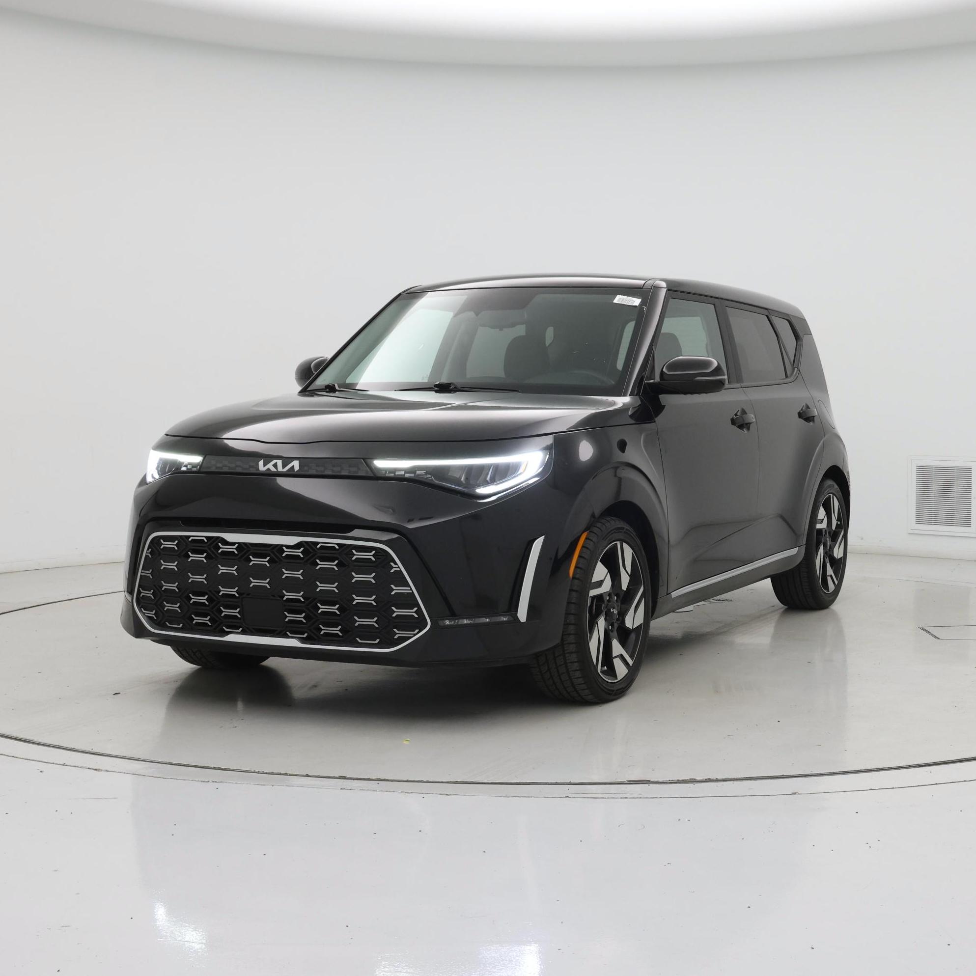 Thumbnail: 2023 Kia Soul - 4