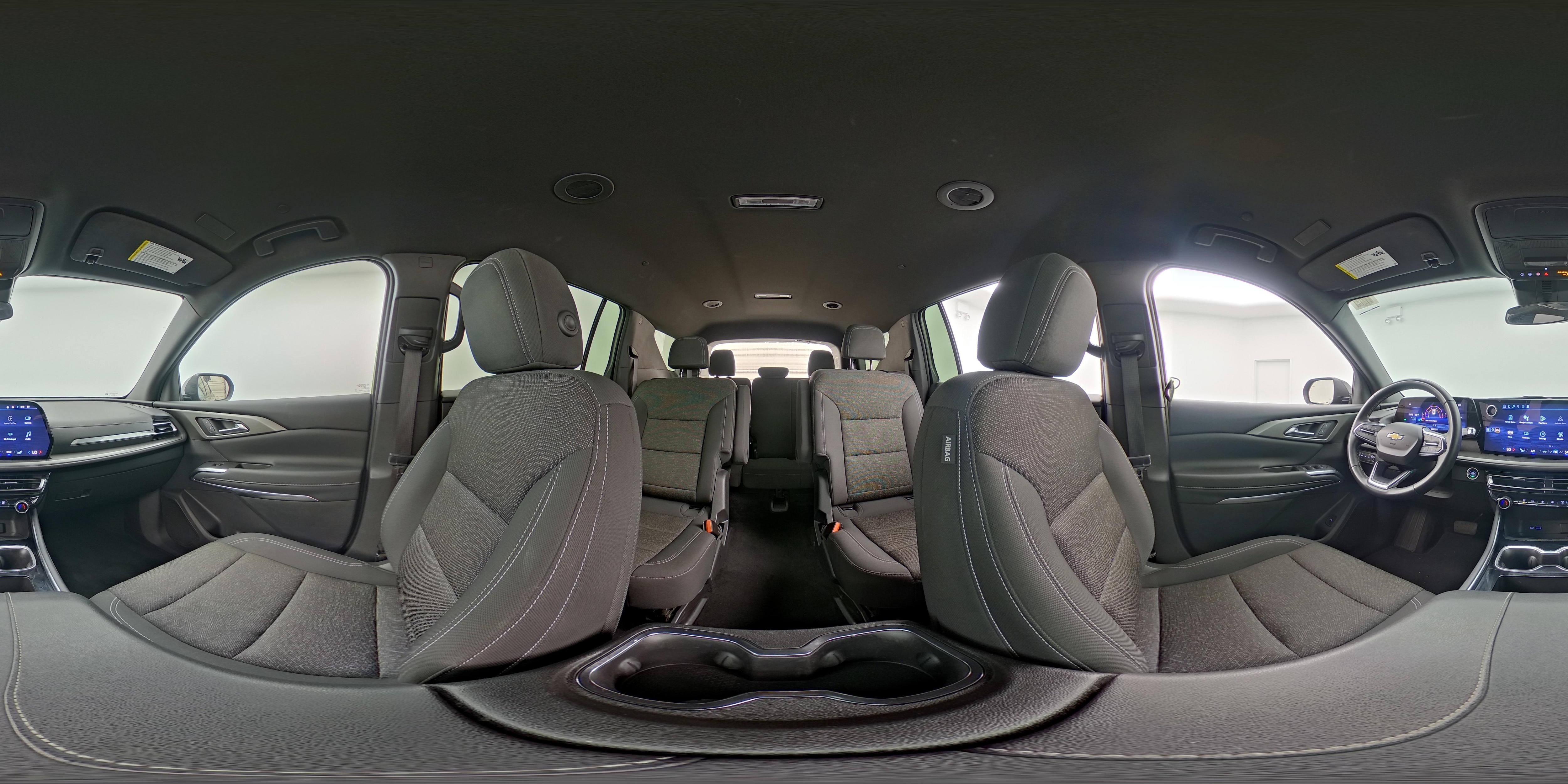 2025 Chevrolet Traverse LT - Photo 27
