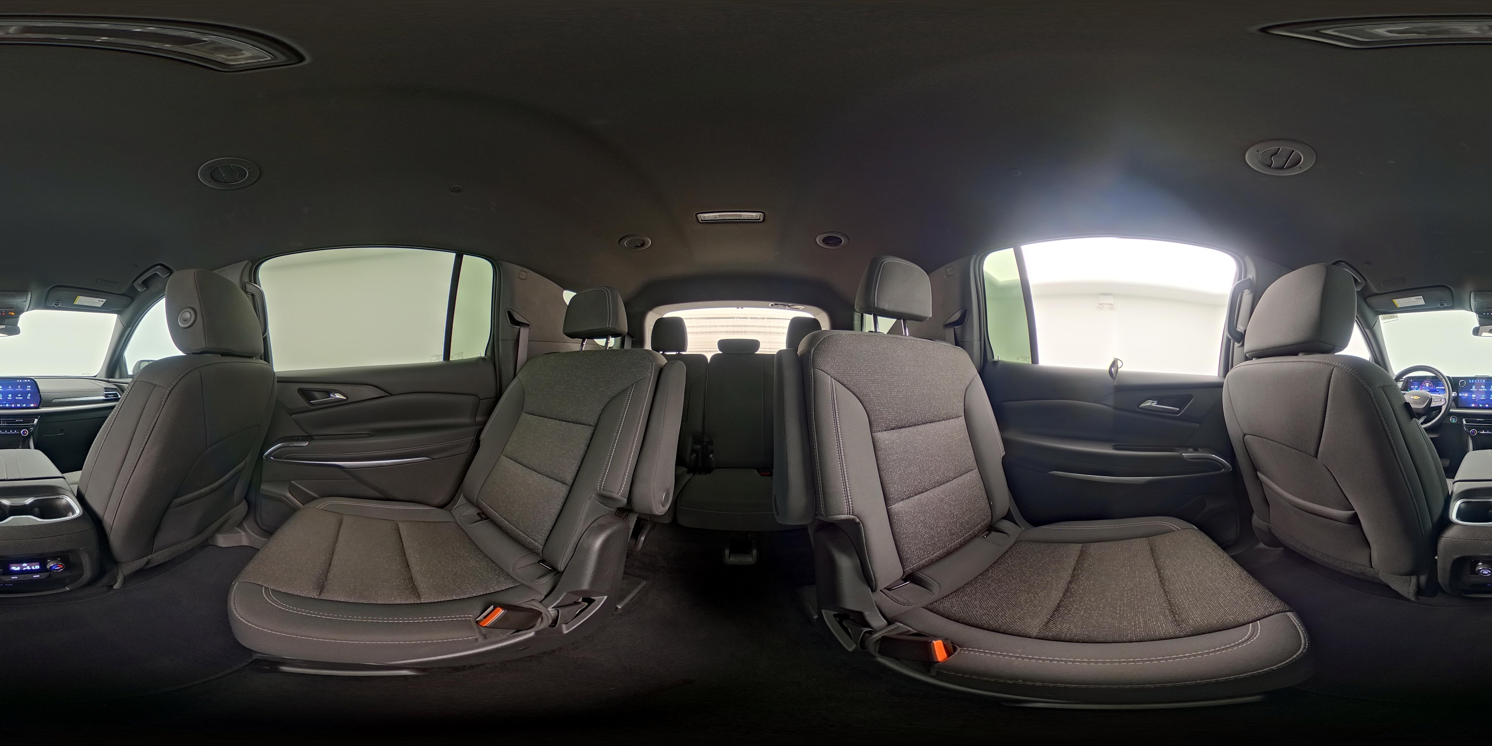 2025 Chevrolet Traverse LT - Photo 28