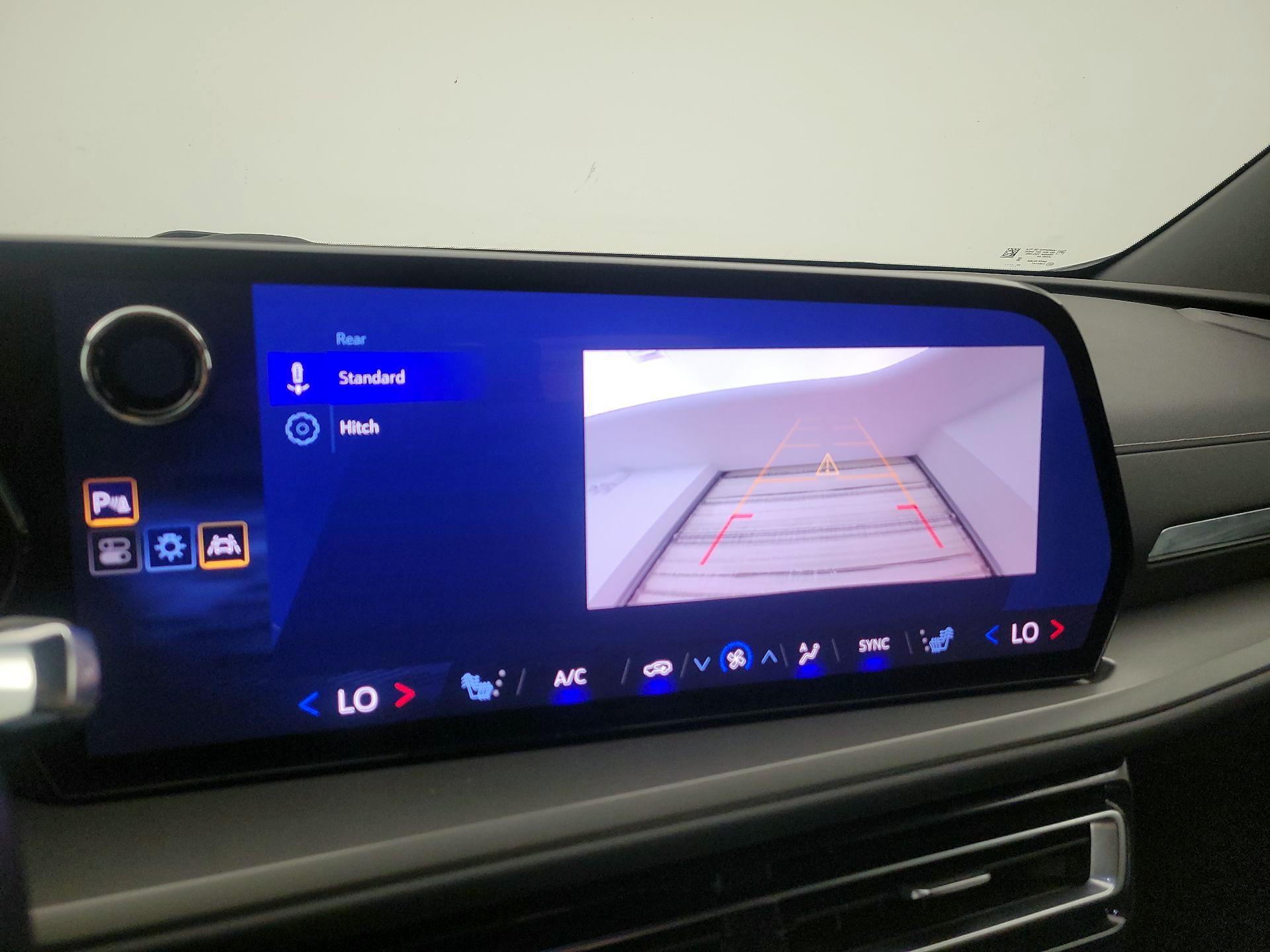 Thumbnail: 2025 Chevrolet Traverse - 15
