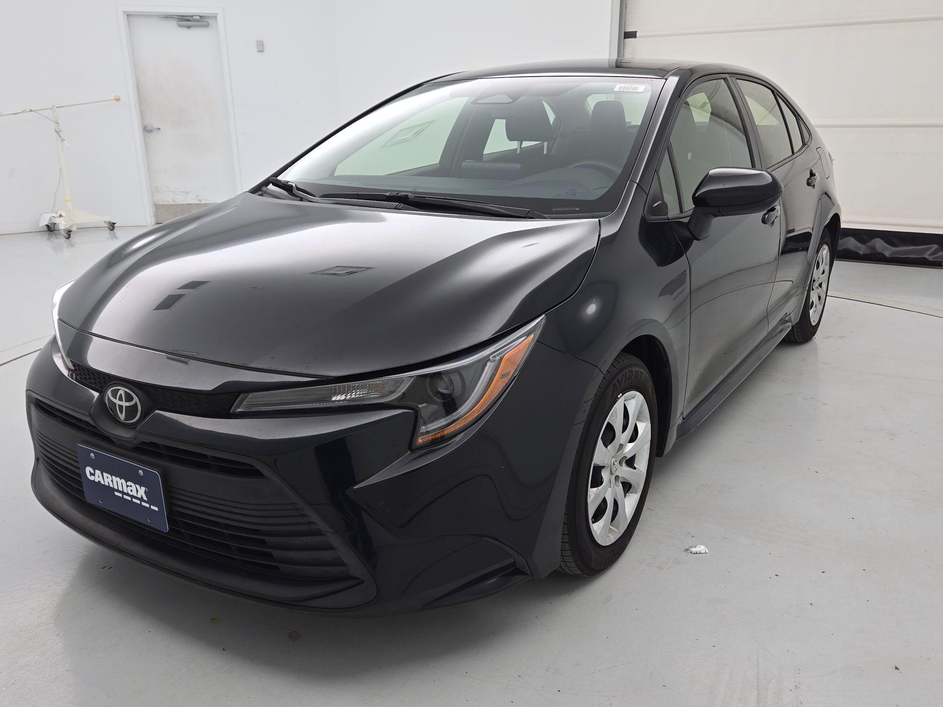 Thumbnail: 2023 Toyota Corolla - 3