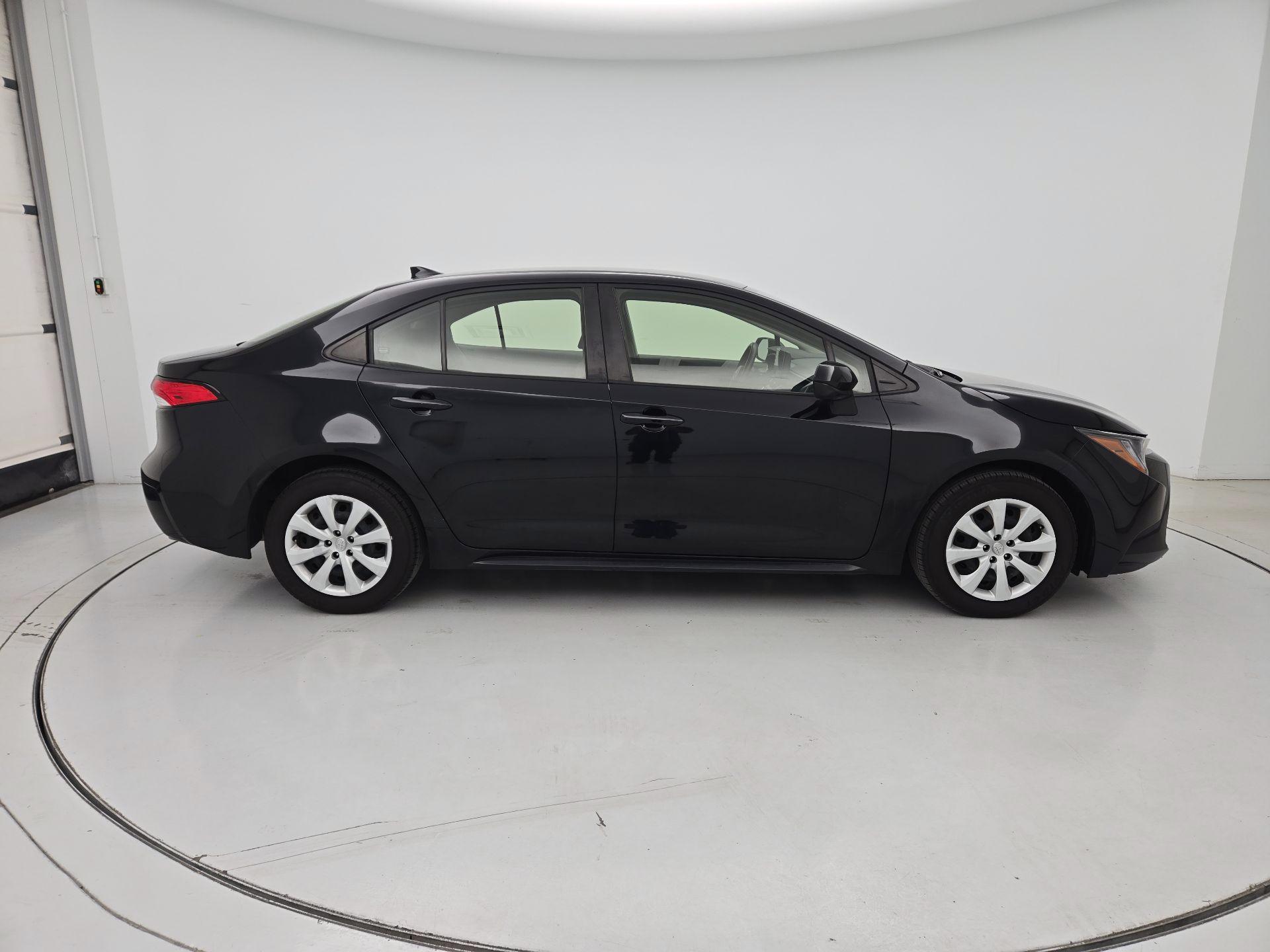 Thumbnail: 2023 Toyota Corolla - 4