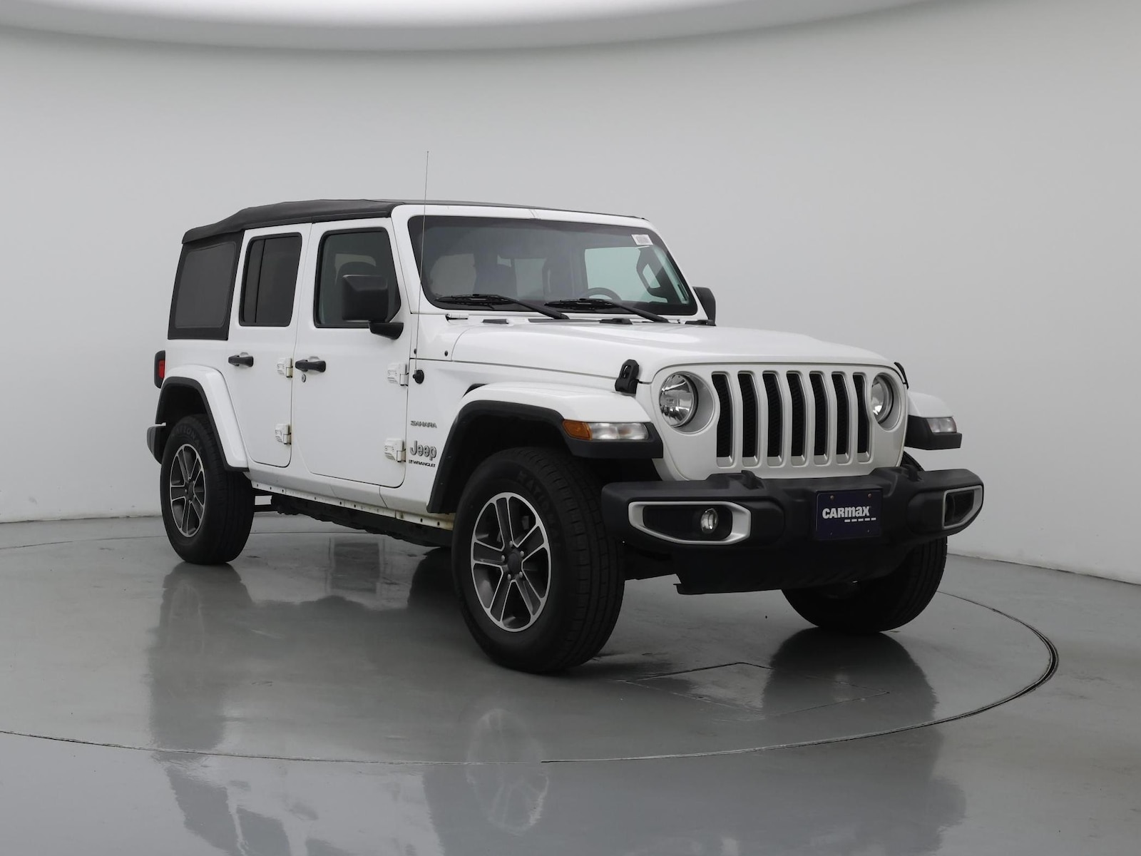 2023 Jeep Wrangler 4-Door Sahara - Photo 2