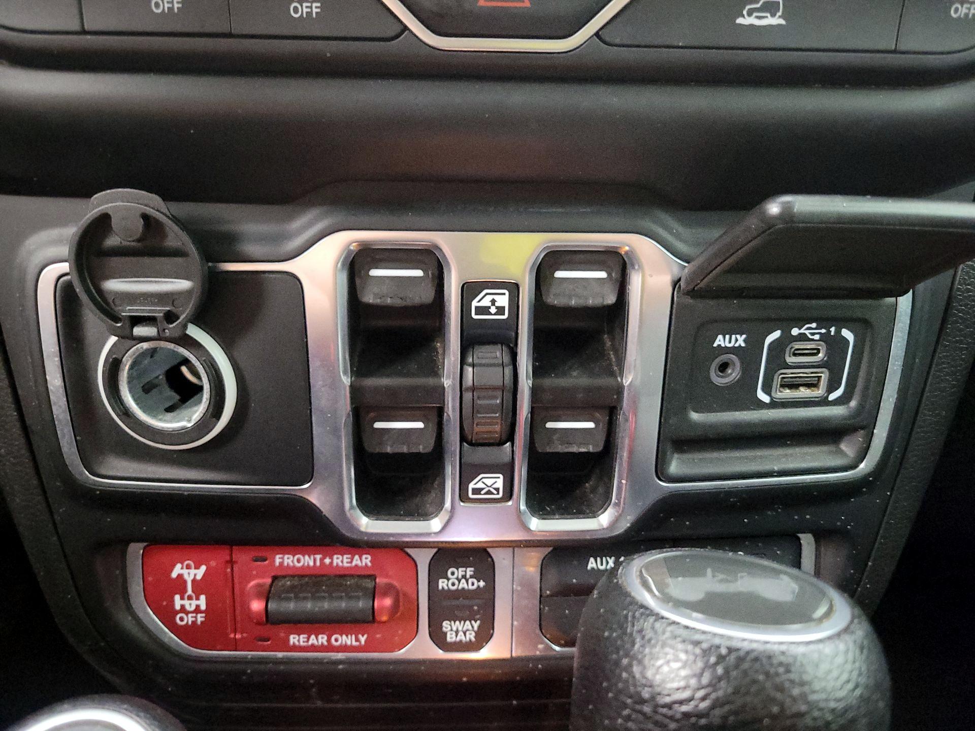 Thumbnail: 2023 Jeep Wrangler - 19