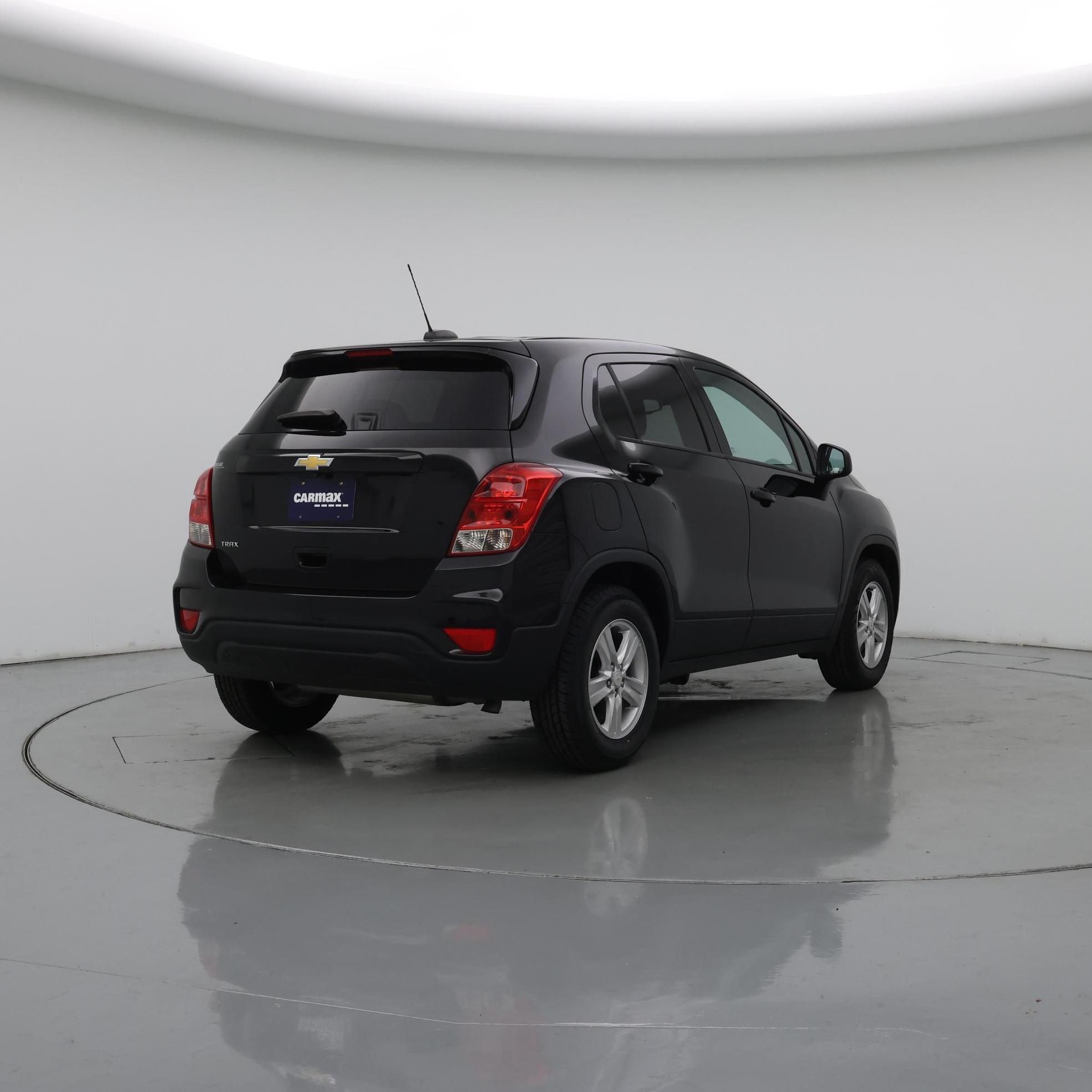 Thumbnail: 2022 Chevrolet Trax - 8