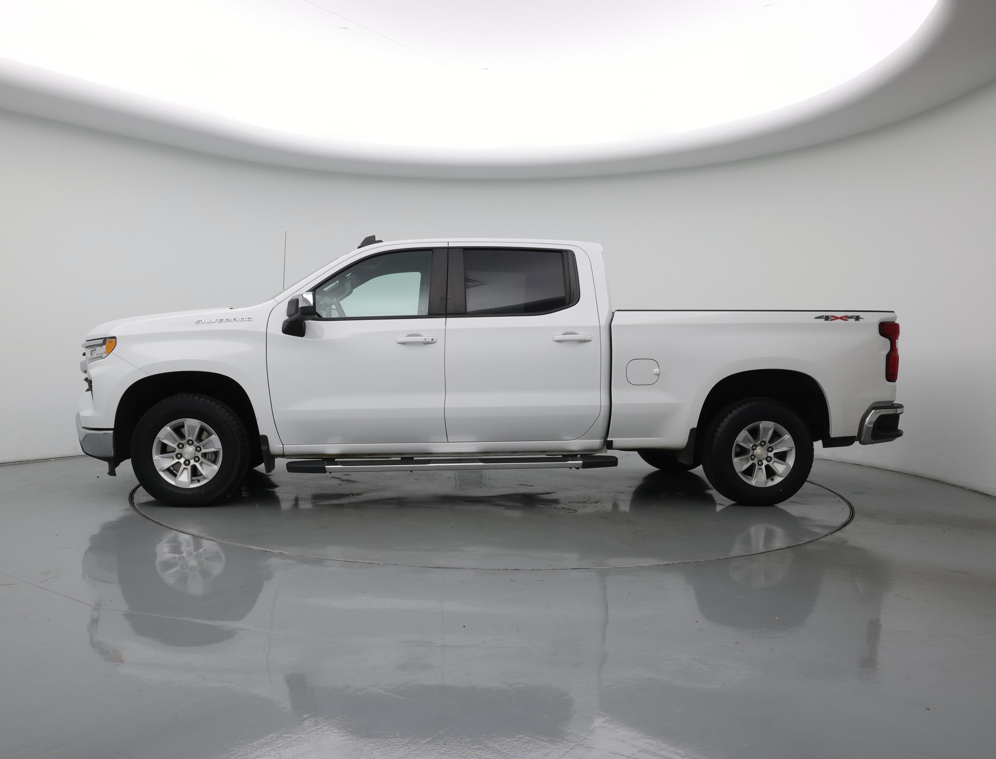 Thumbnail: 2023 Chevrolet Silverado 1500 - 3