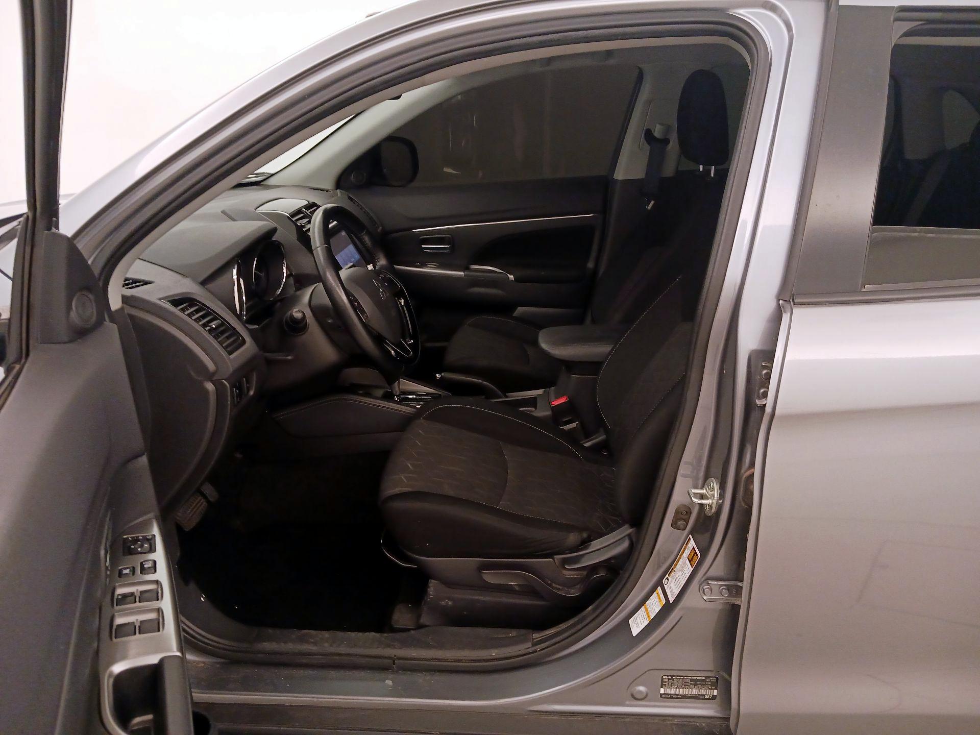 Thumbnail: 2021 Mitsubishi Outlander Sport - 11