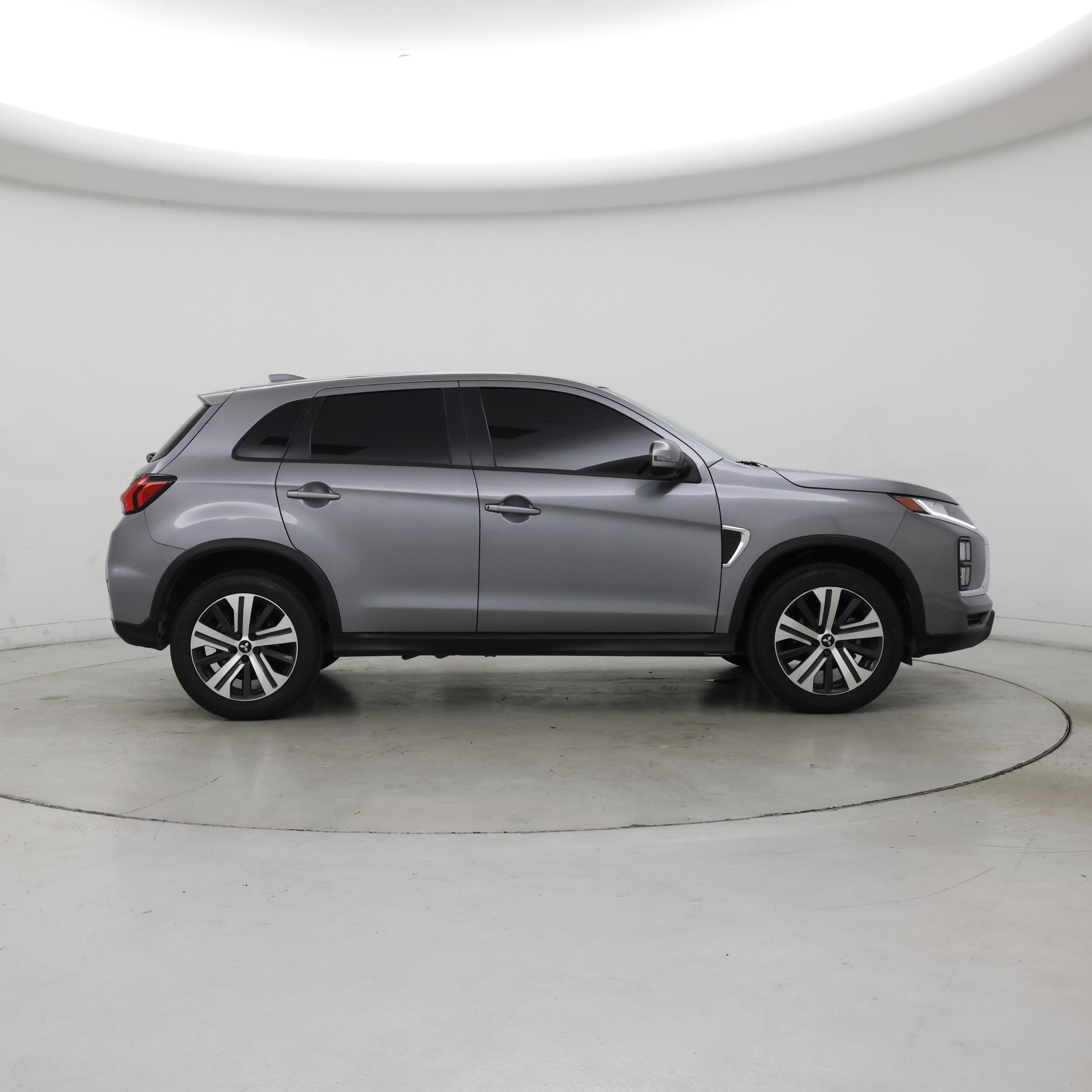 Thumbnail: 2021 Mitsubishi Outlander Sport - 7